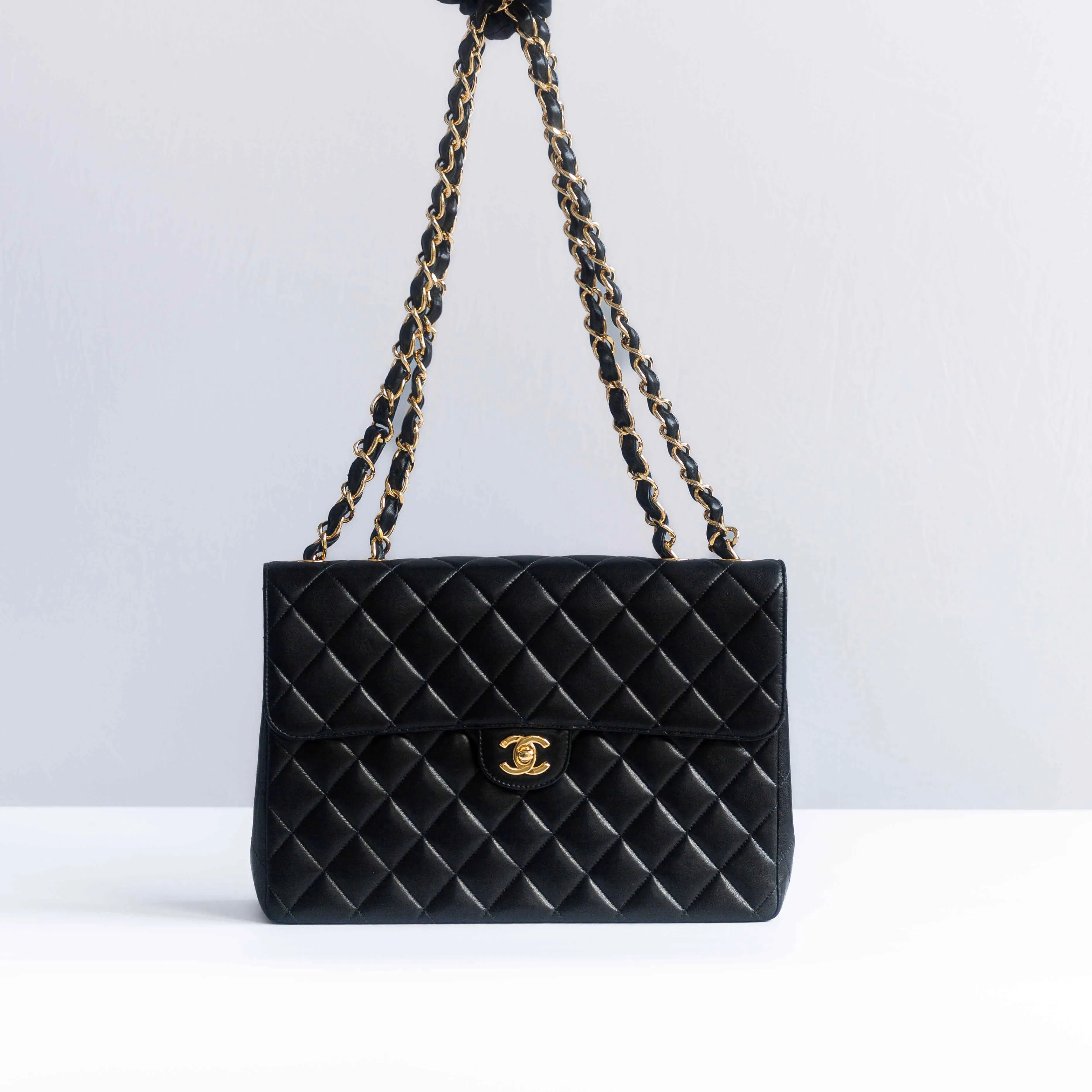 CHANEL - TIMELESS BAG LARGE QUILTED BLACK LEATHER GOLD HARDWARE