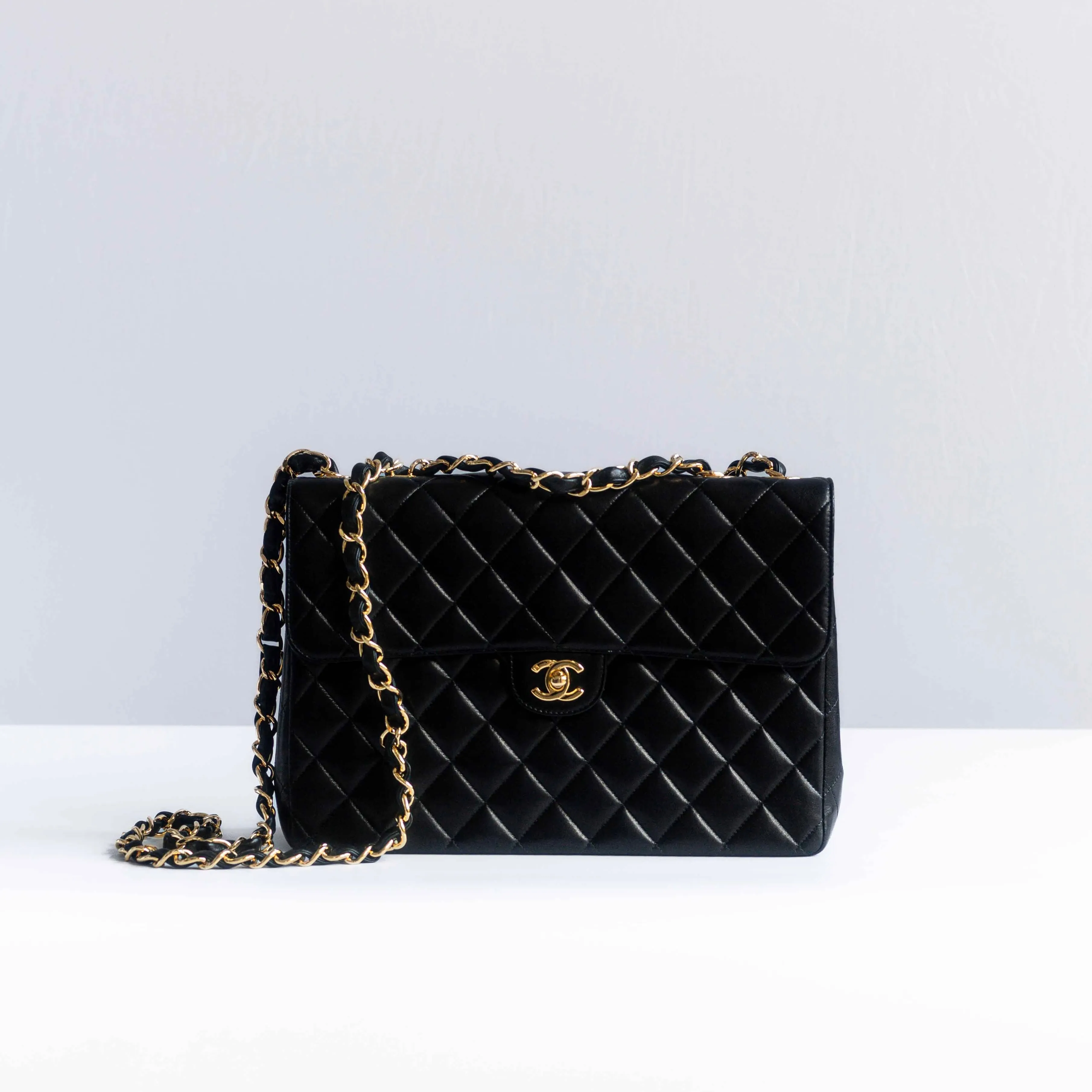 CHANEL - TIMELESS BAG LARGE QUILTED BLACK LEATHER GOLD HARDWARE
