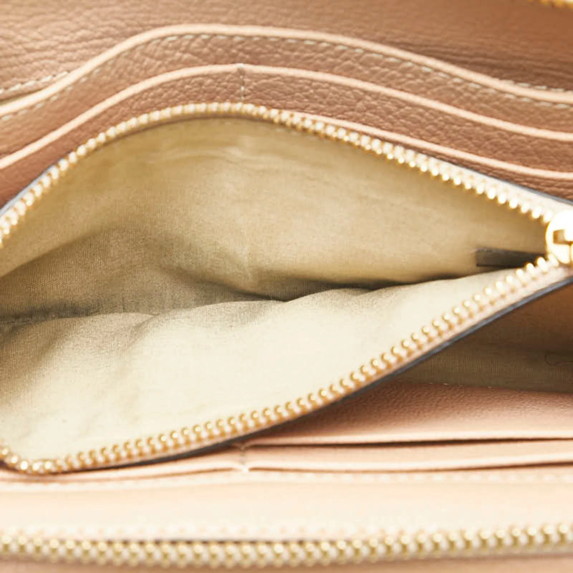 Chlo Leather Long Wallet (Bi-Fold) (Pre-Owned)