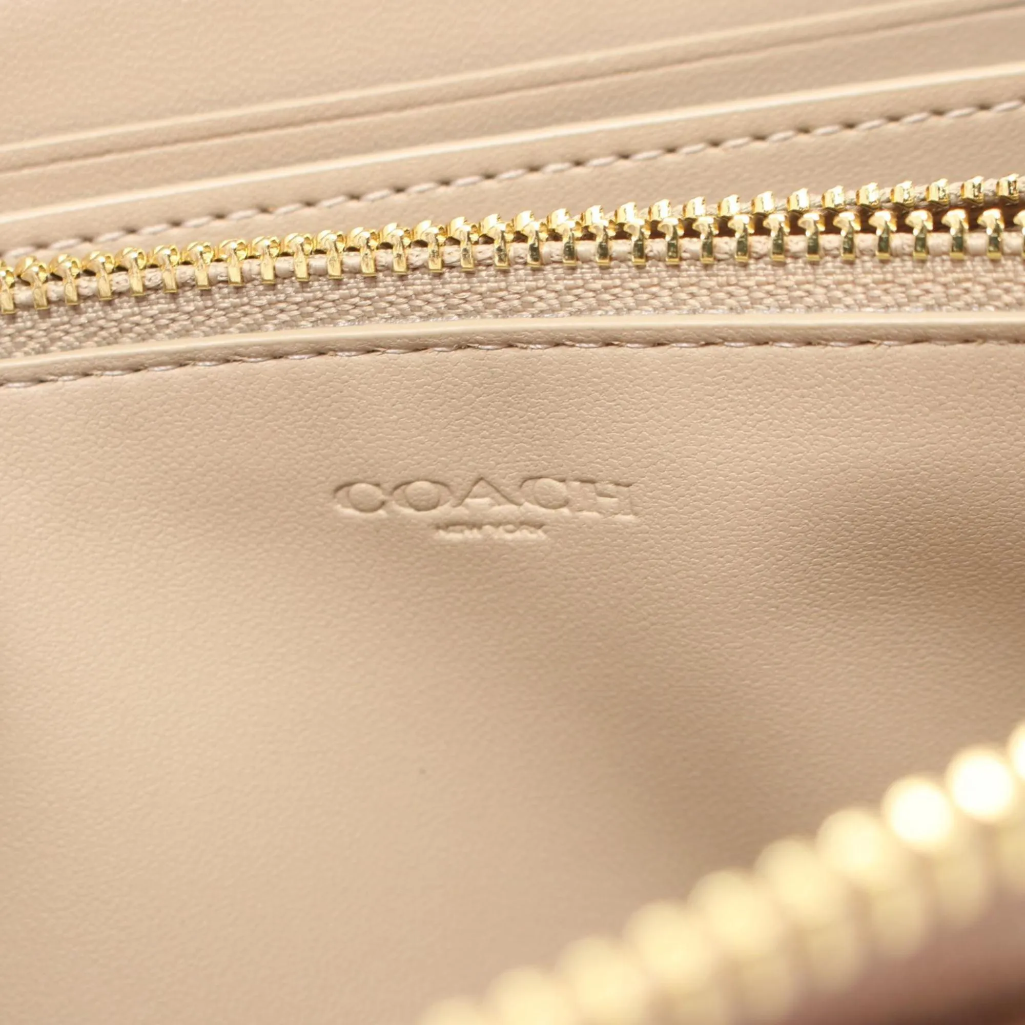 Coach gold Coated Canvas Leather Long Wallet (Bi-Fold) (Pre-Owned)