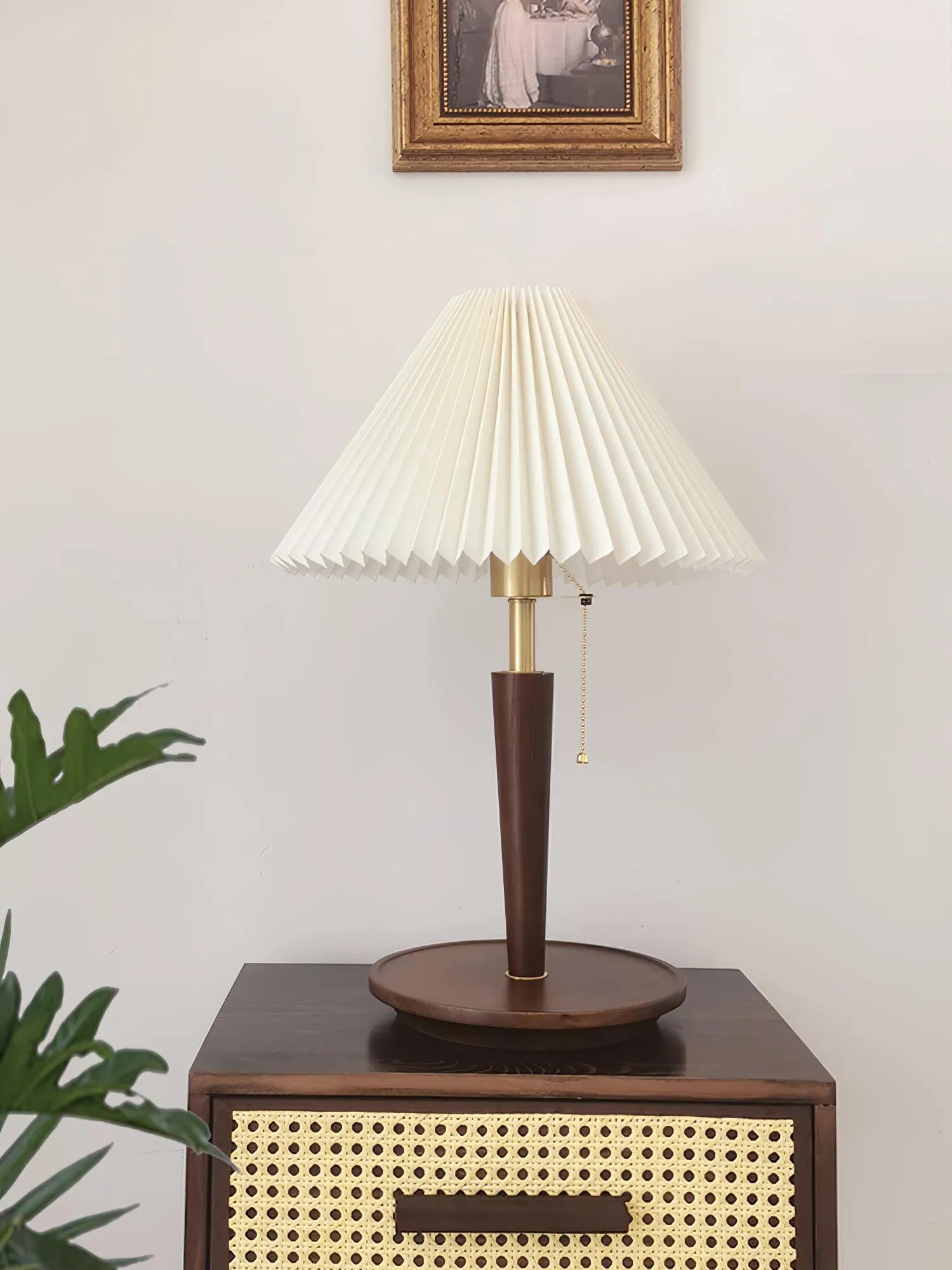 Cone Pleated Fabric Table Lamp