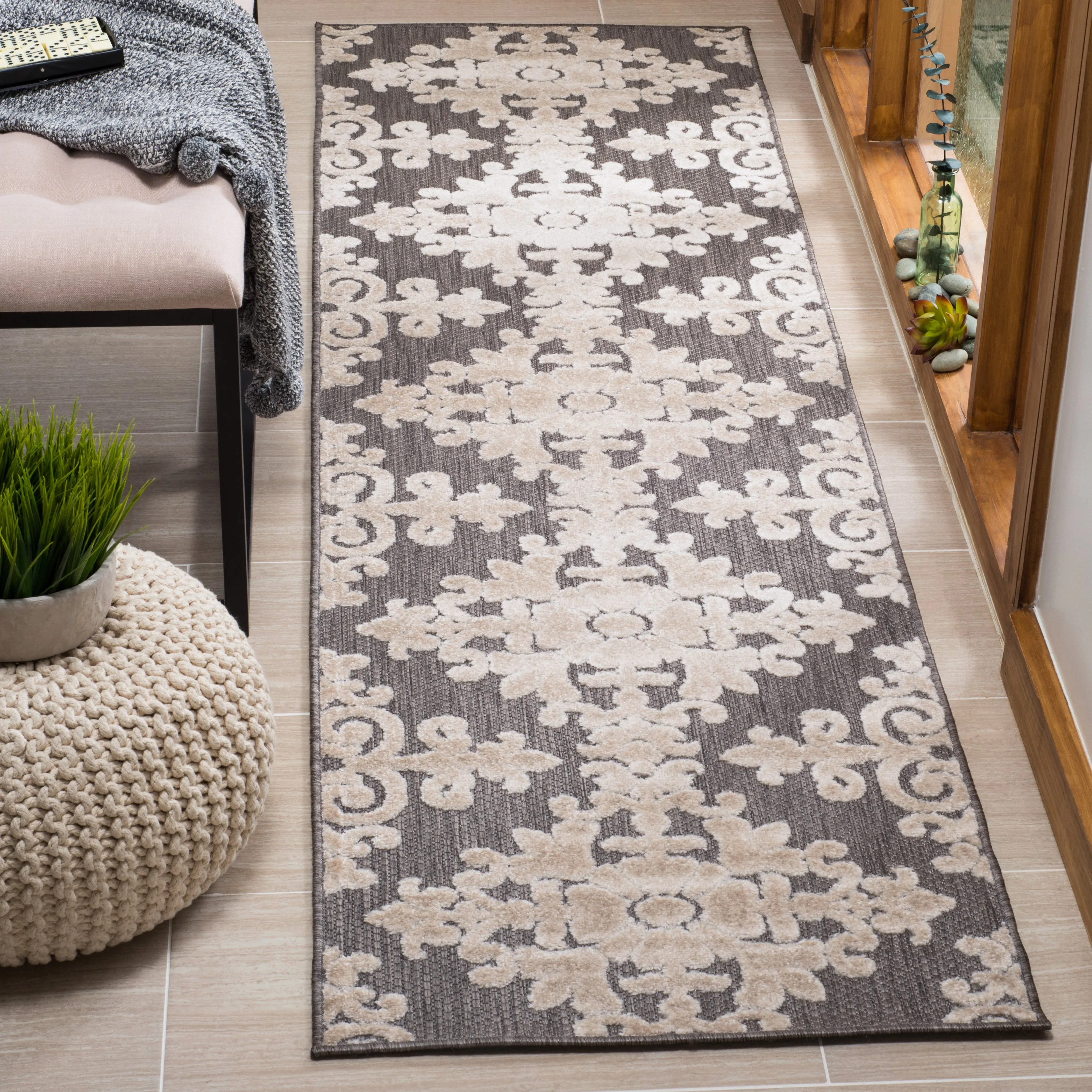 Cottage Machine Made Indoor/Outdoor Area Rug, Taupe Traditional Style Easy Care