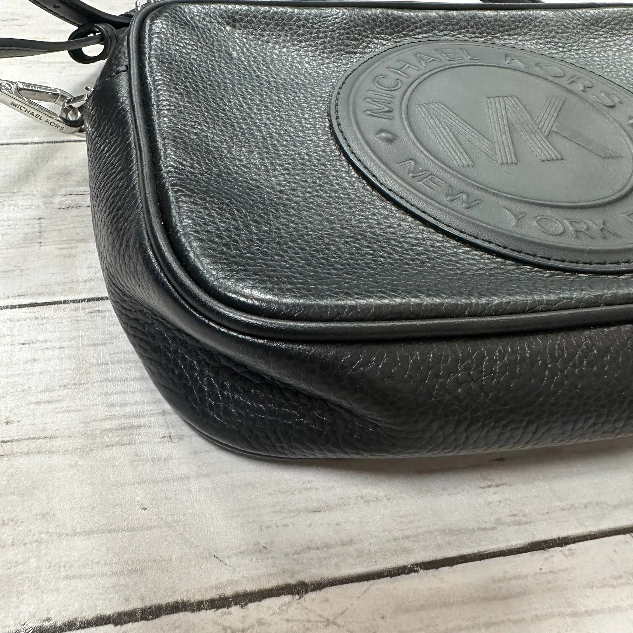 Crossbody Designer By Michael By Michael Kors, Size: Small