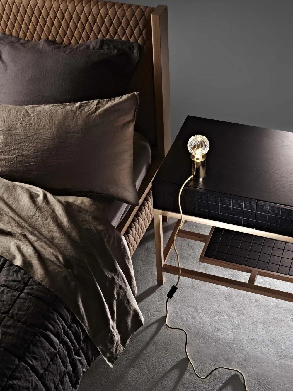 Crystal Bulb Table Lamp