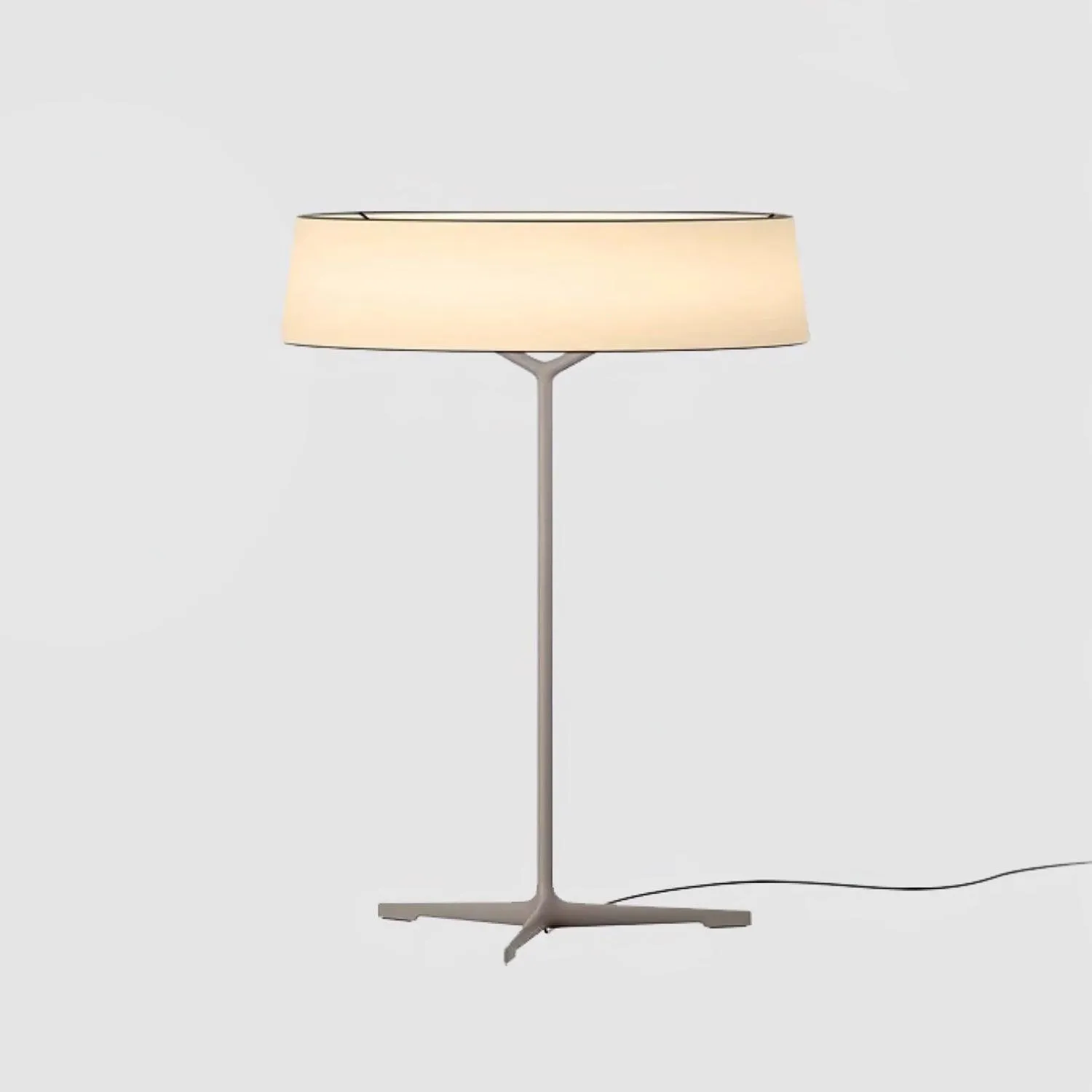 Dama Table Lamp