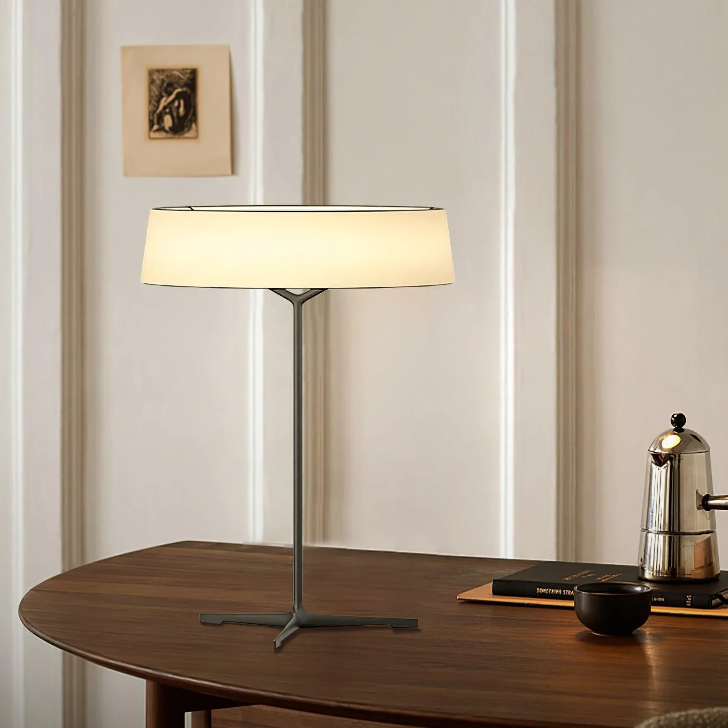 Dama Table Lamp