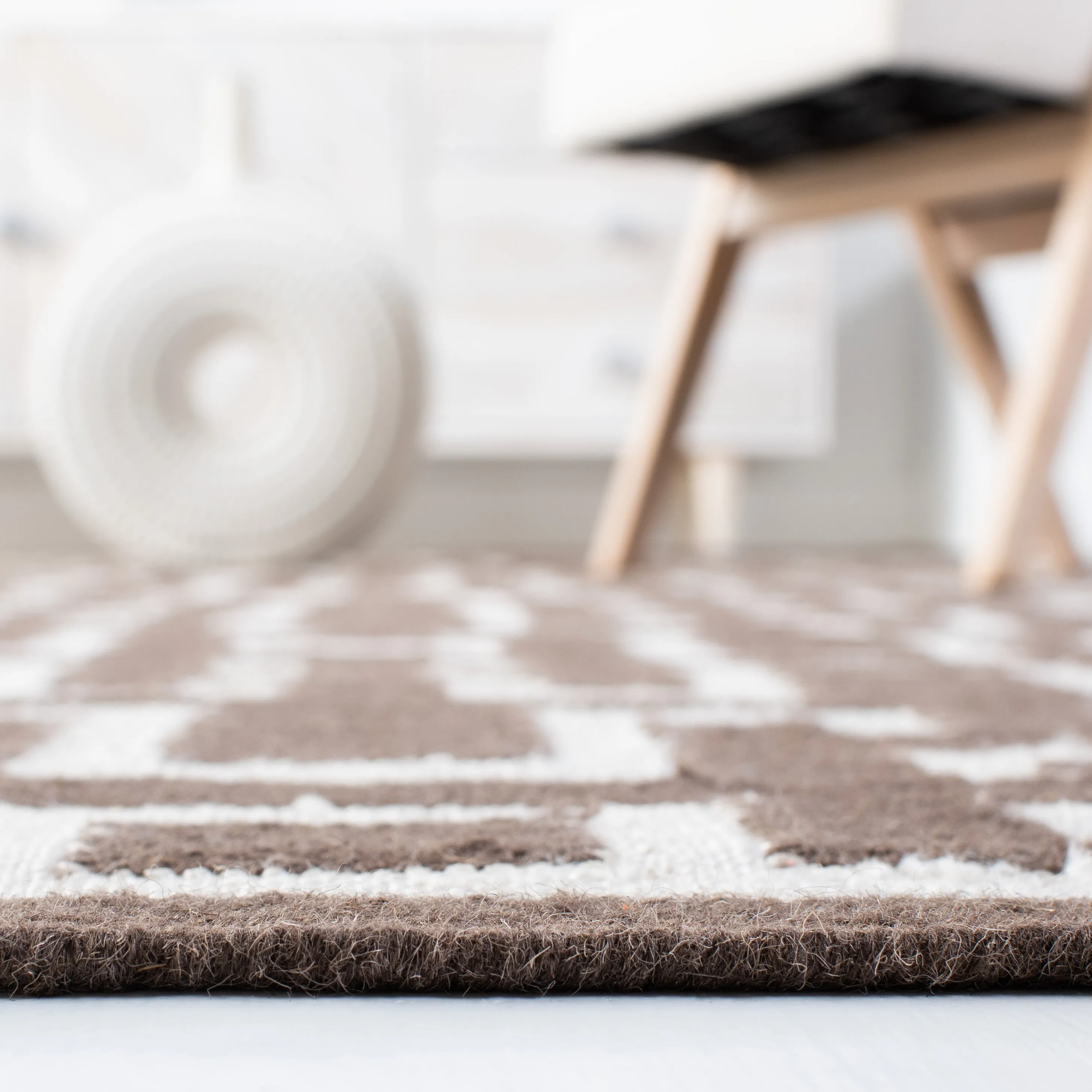 Dhurries Flat Weave Area Rug, Chocolate / Ivory Contemporary Style Easy Care