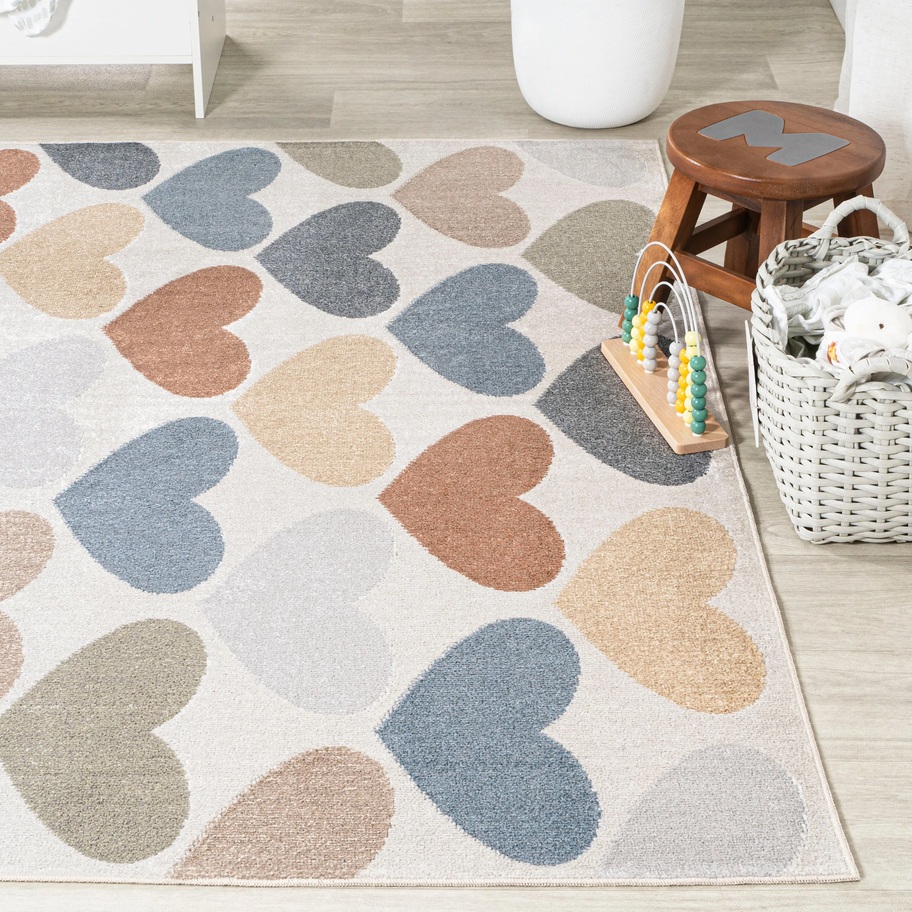 Dila Modern Hearts Geometric Machine-Washable Ivory/Blue/Orange Area Rug