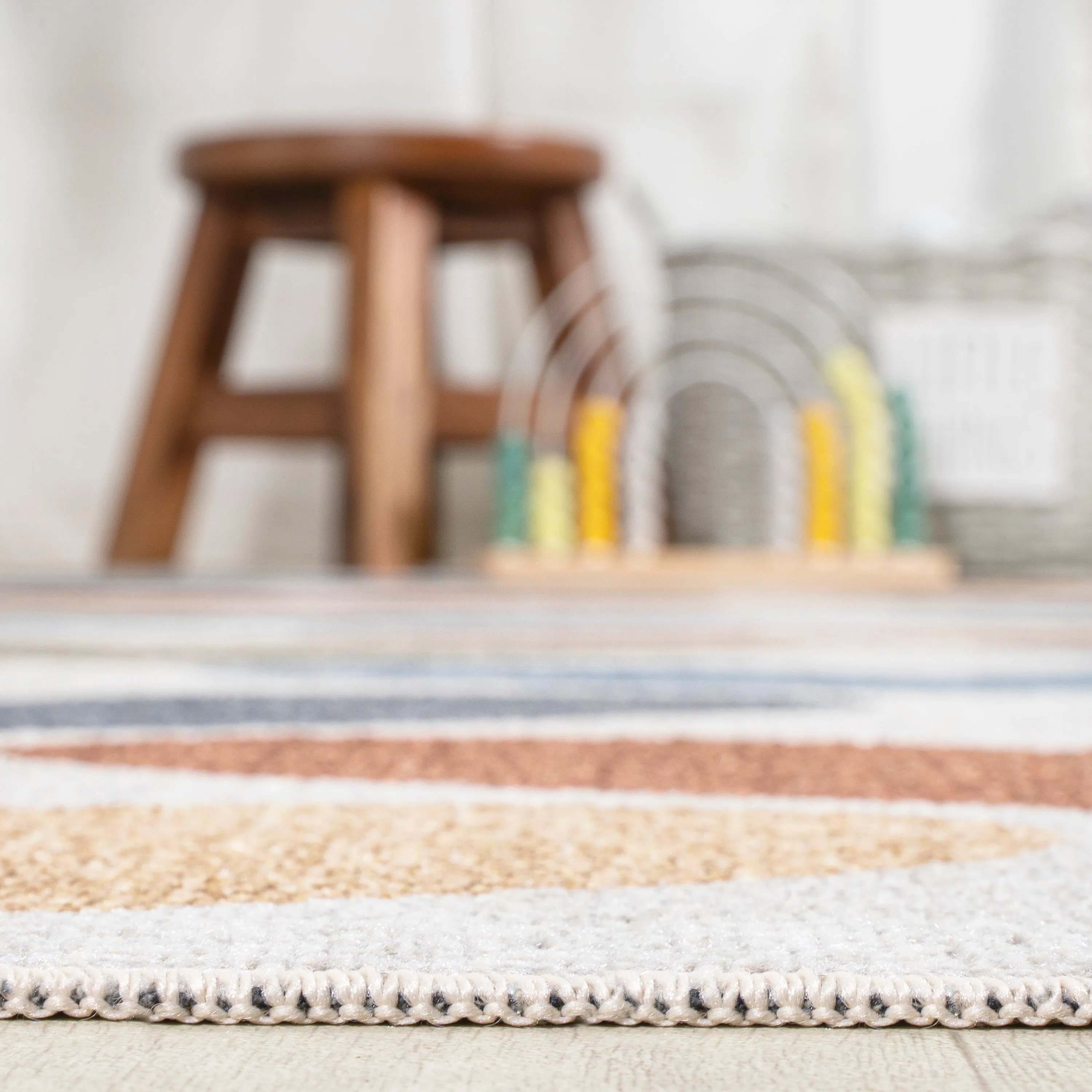 Dila Modern Hearts Geometric Machine-Washable Ivory/Blue/Orange Area Rug
