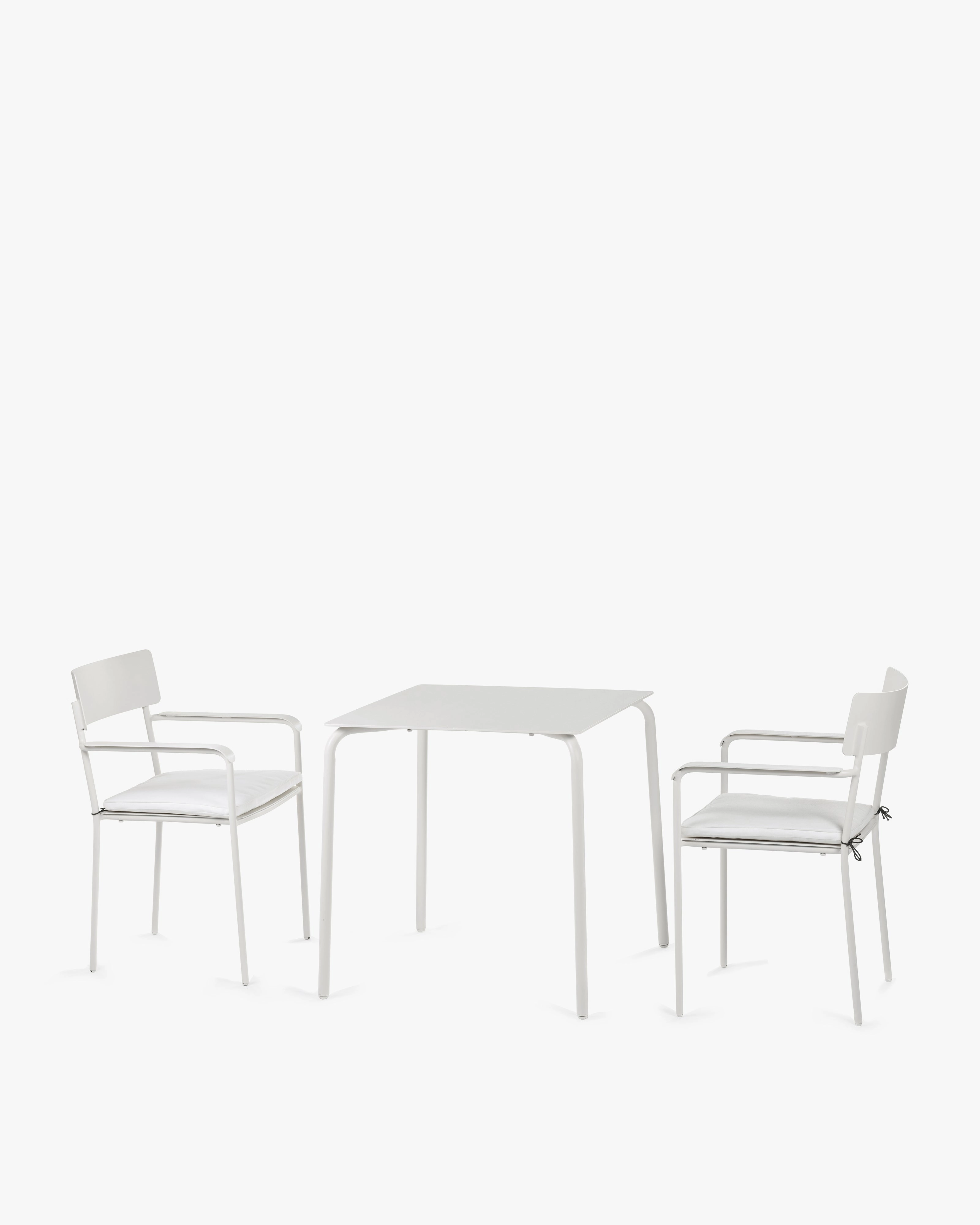 Dining table aluminium sand August
