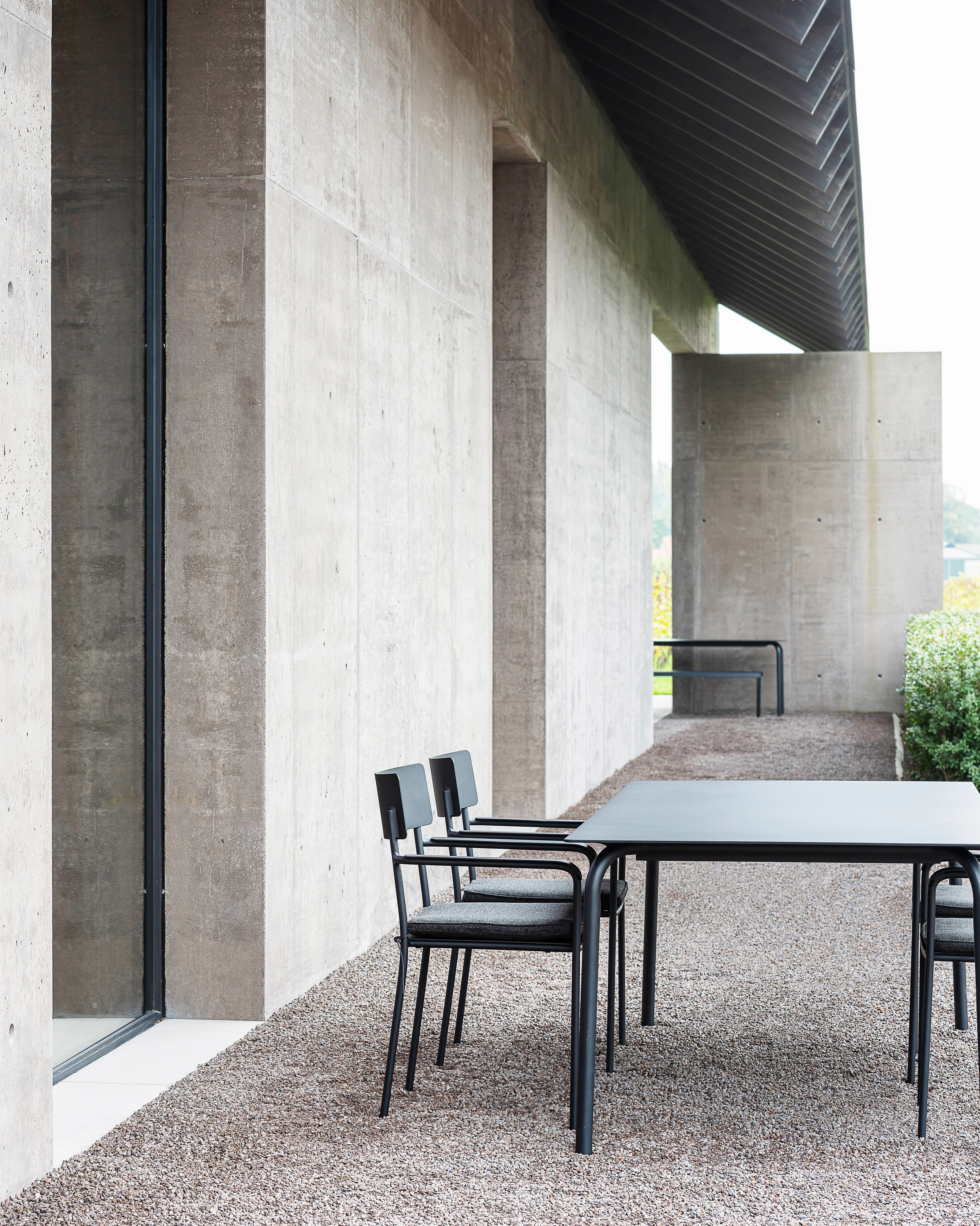 Dining table S aluminium black August