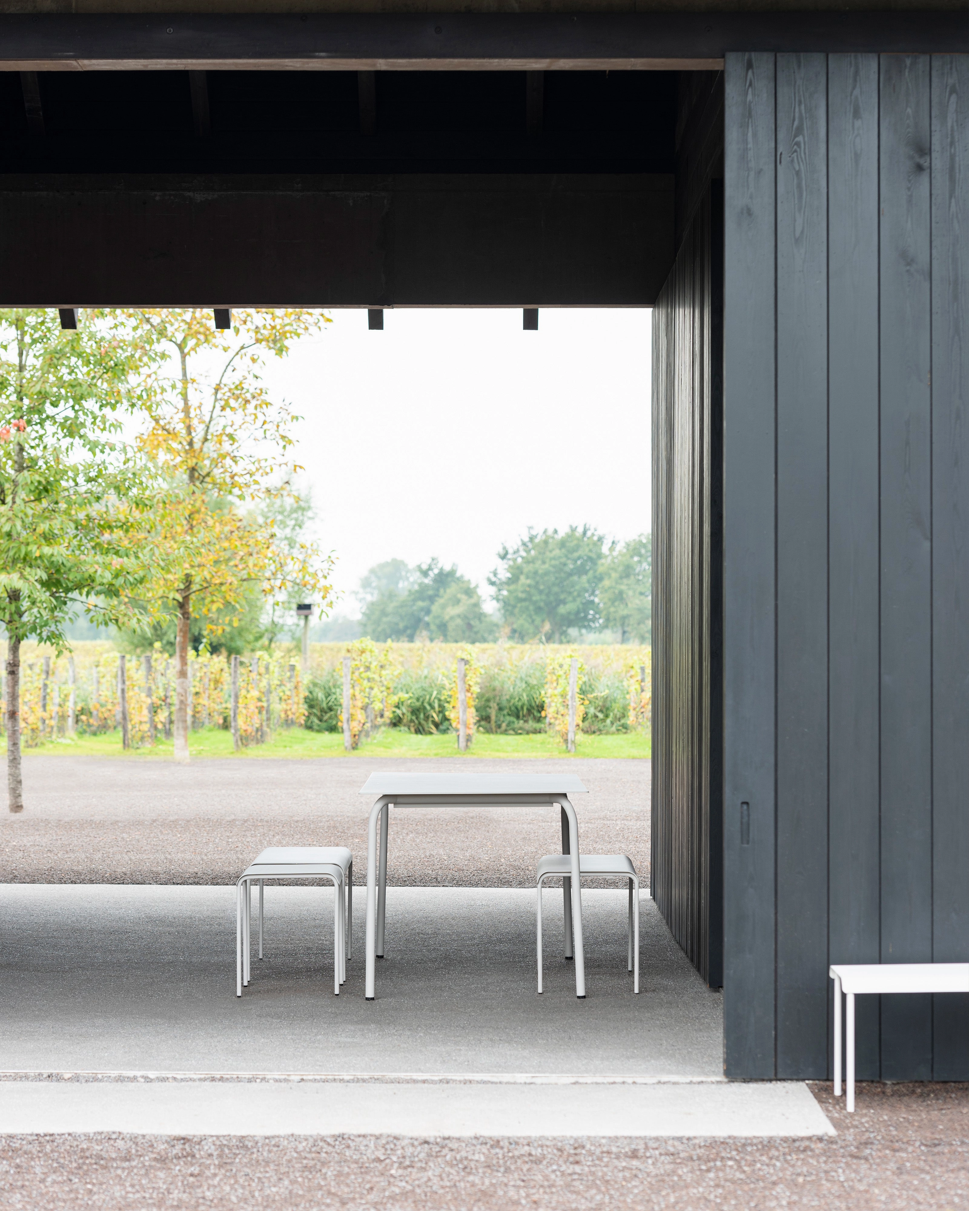 Dining table S aluminium sand August