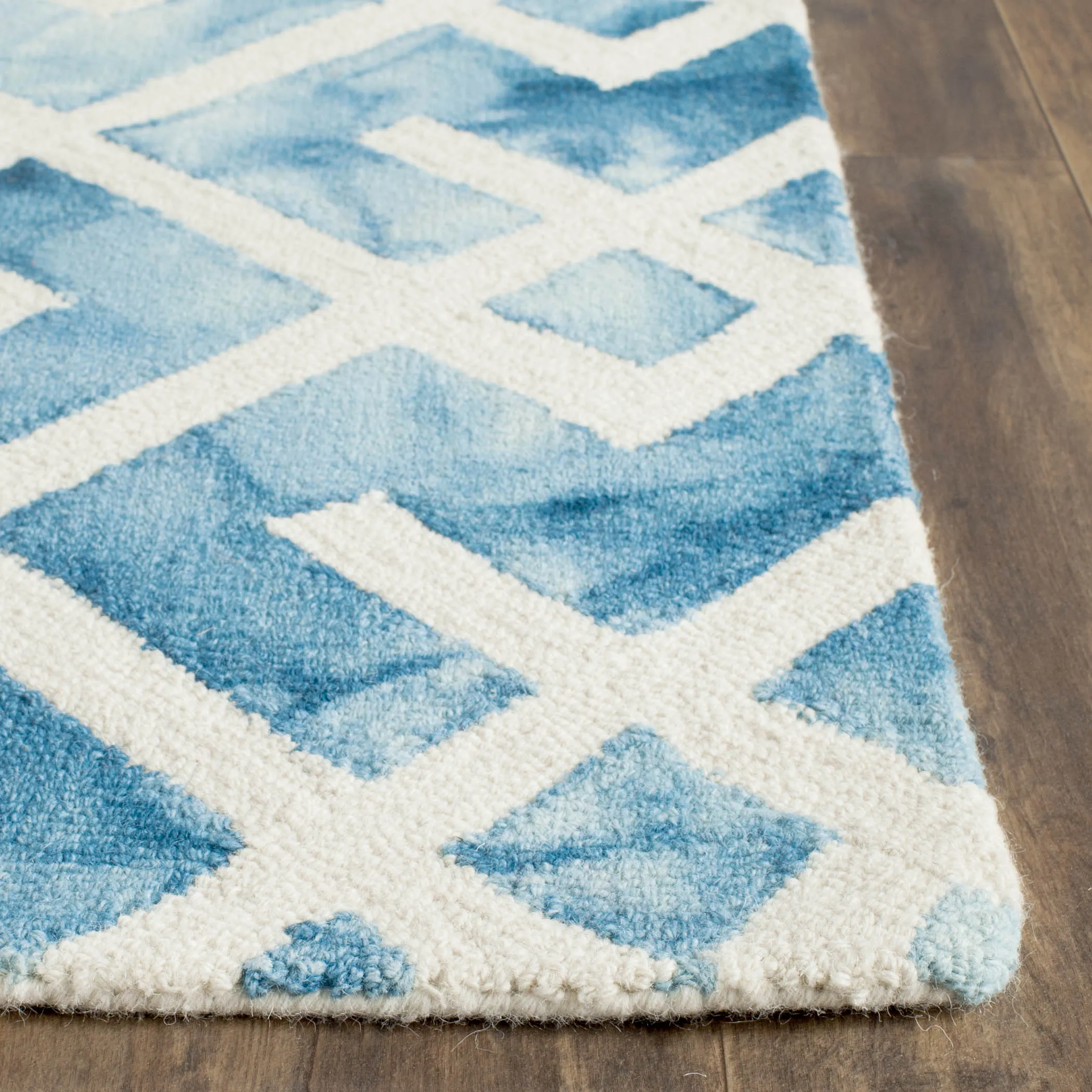 Dip Dye Hand Made Area Rug, Blue / Ivory Contemporary Style Non Shedding