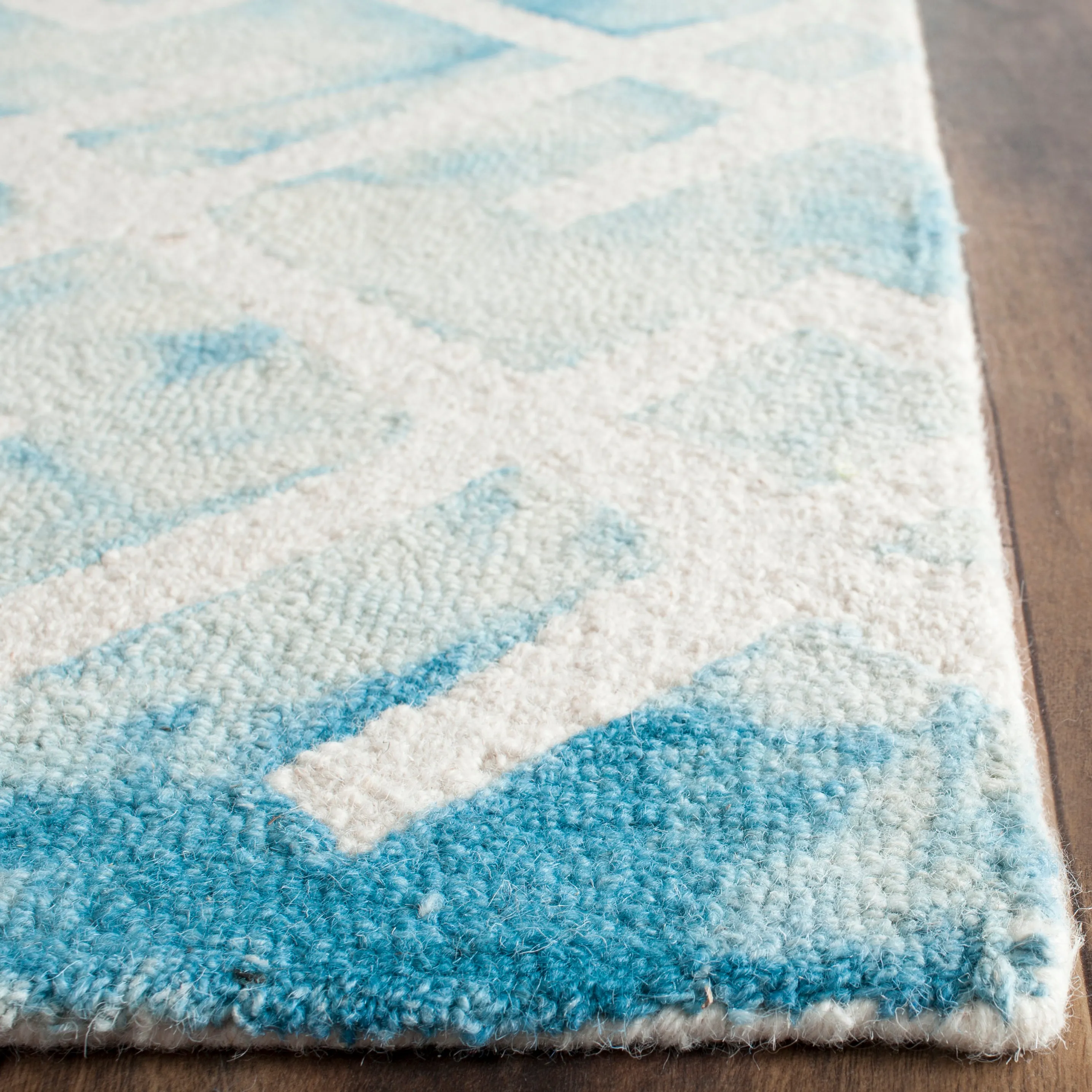 Dip Dye Hand Made Area Rug, Blue / Ivory Contemporary Style Non Shedding
