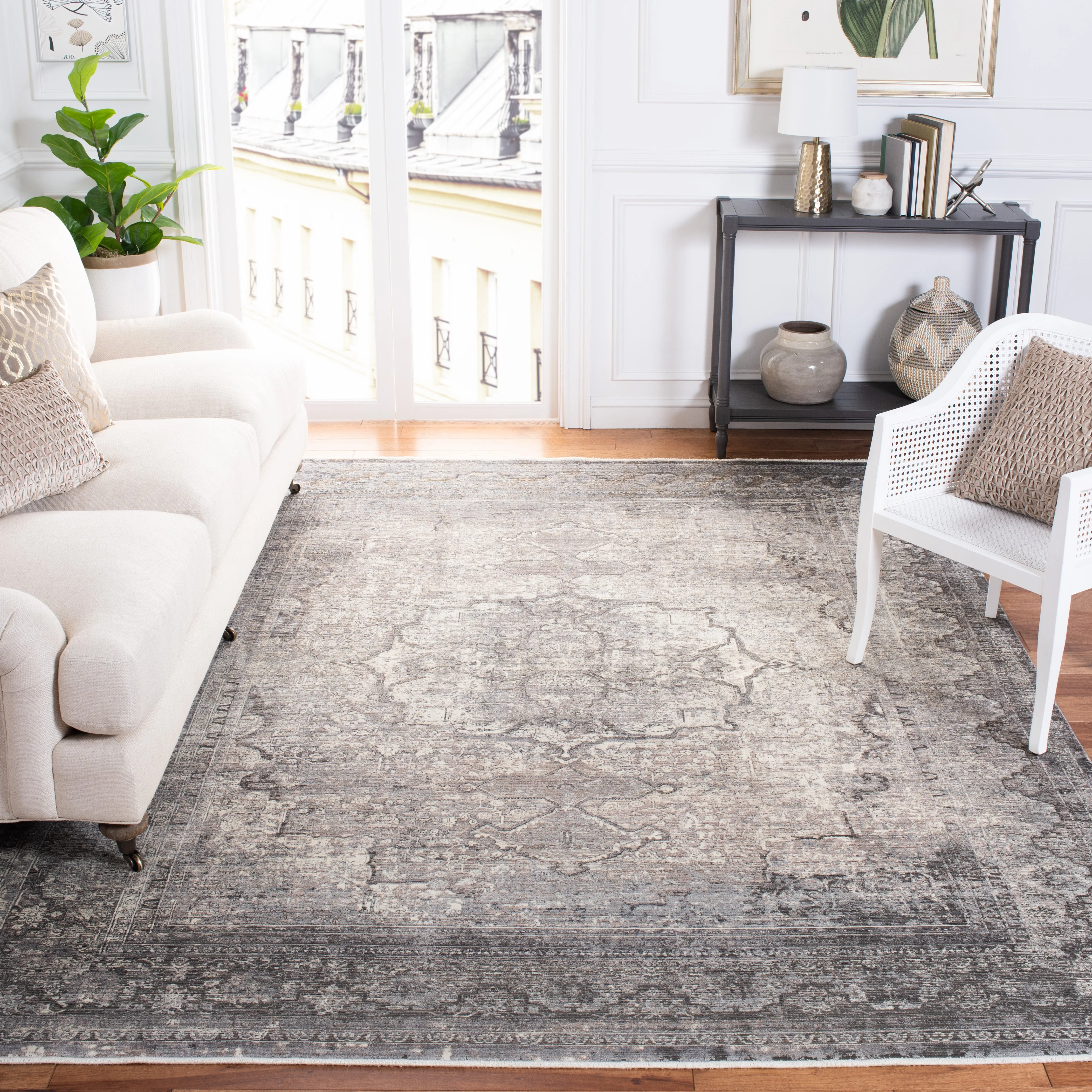 Eclipse Machine Made Area Rug, Ivory / Charcoal Traditional Style Easy Care