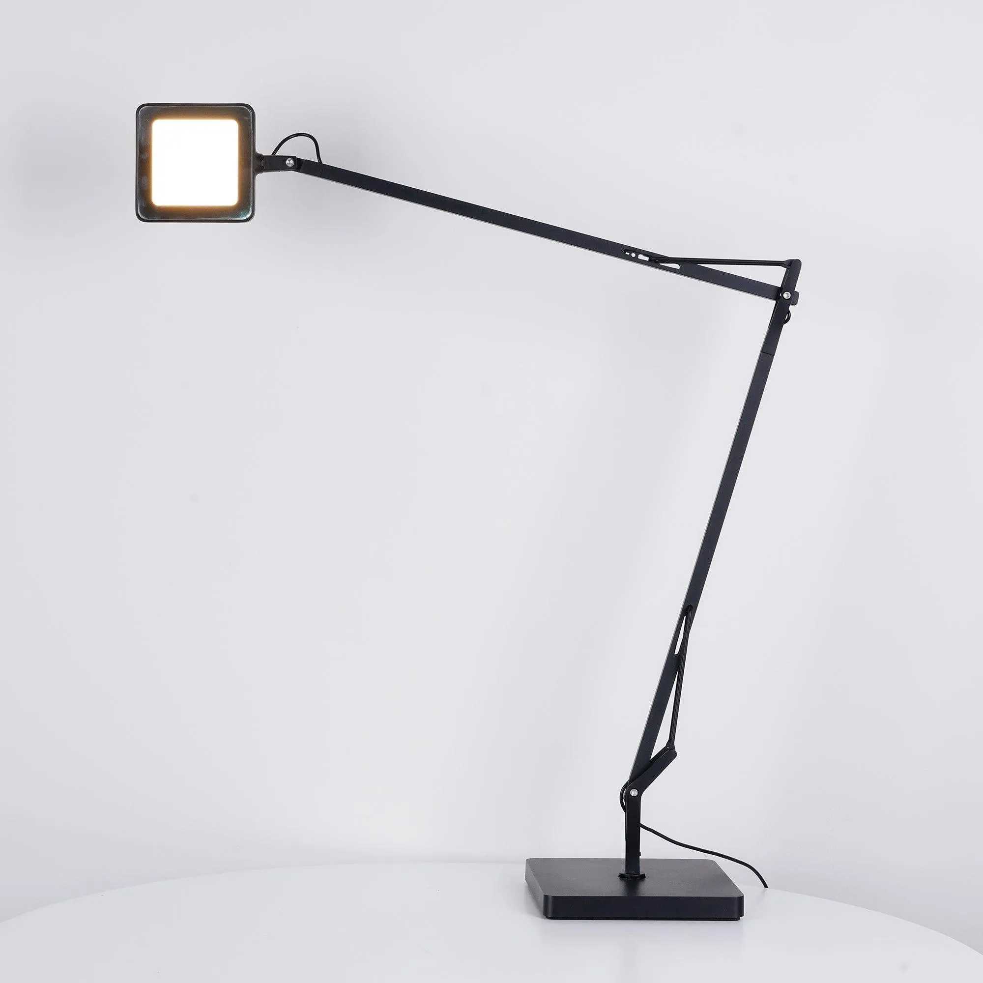Edge Table Lamp