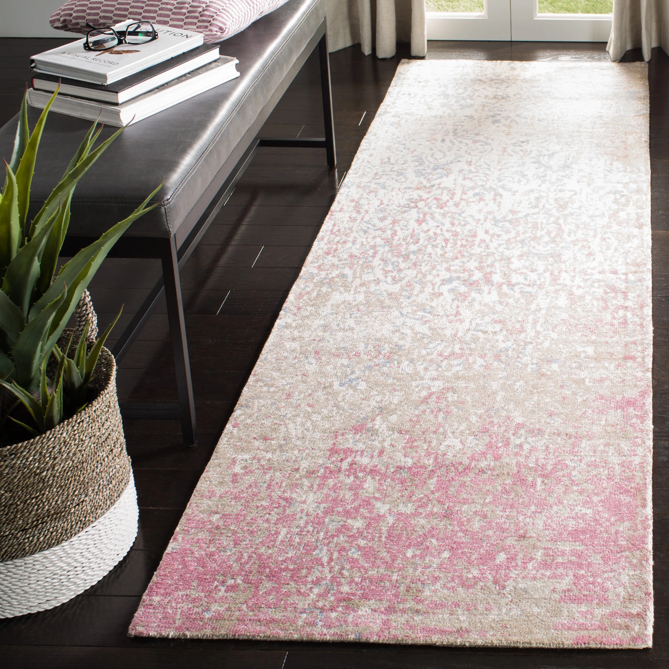 Expression Hand Made Area Rug, Ivory / Blue Transitional Style Non Shedding
