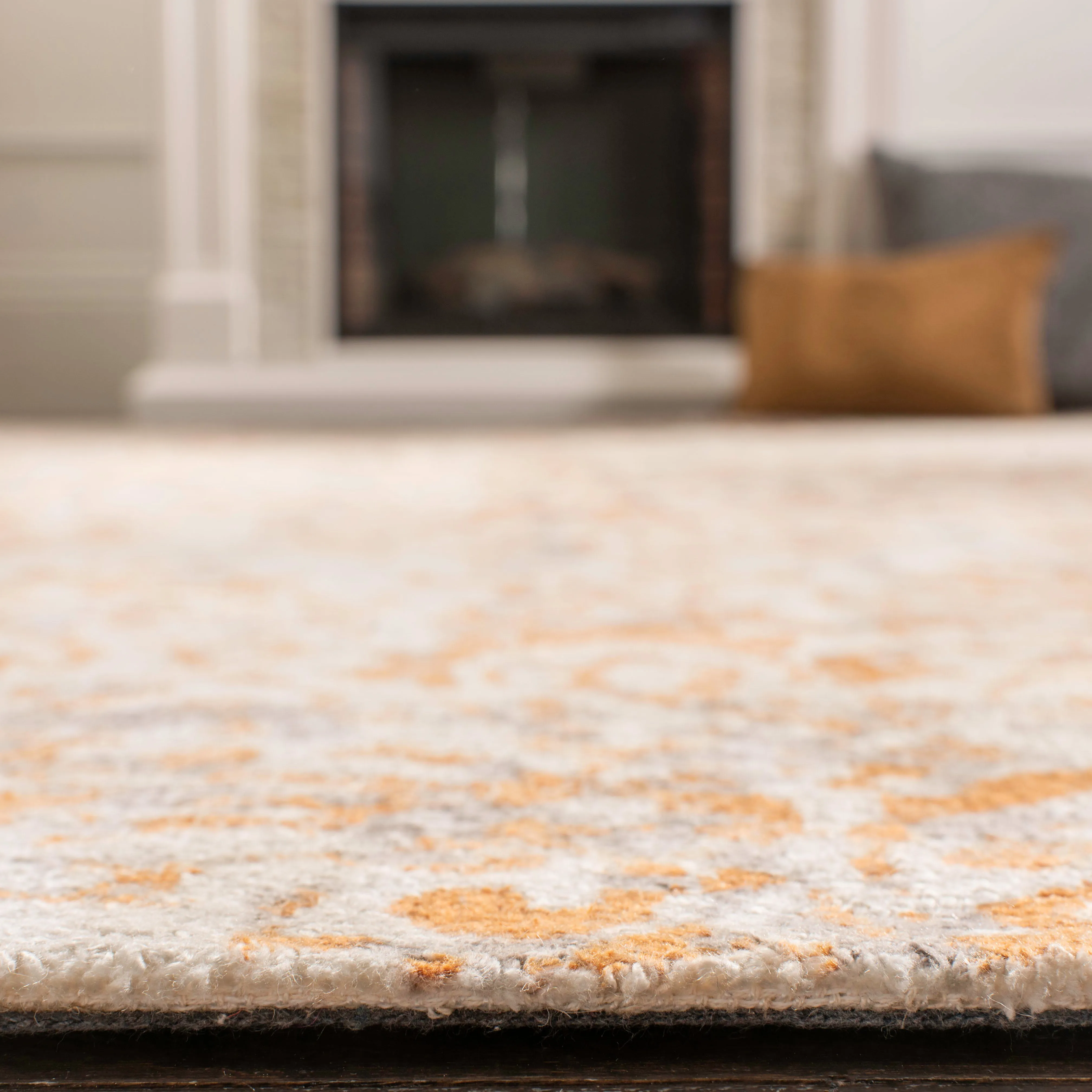 Expression Hand Made Area Rug, Ivory / Rust Transitional Style Non Shedding