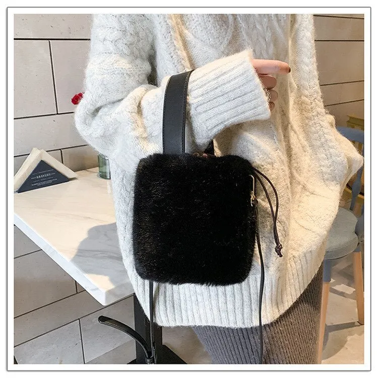 Faux Fur mini Bucket bag