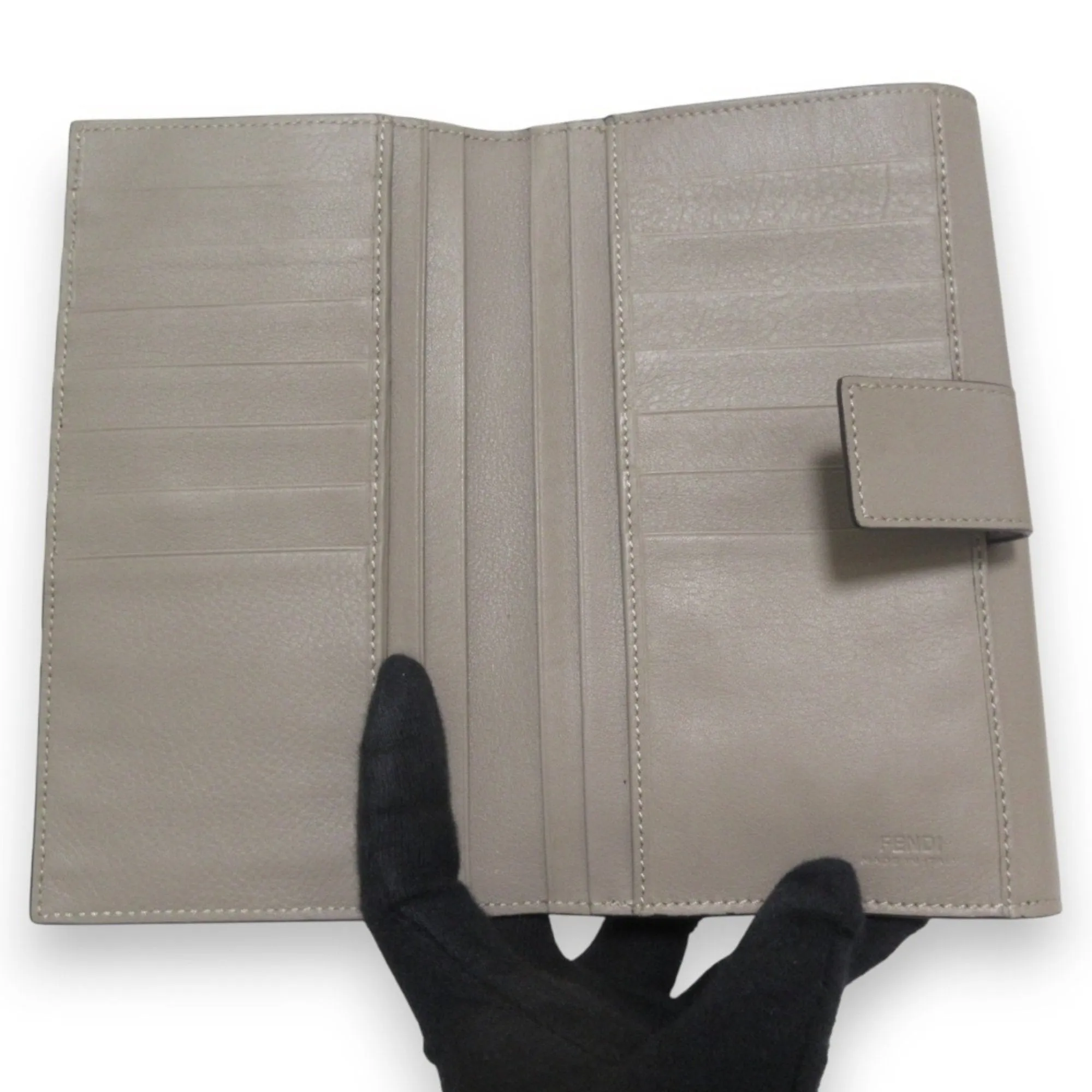 Fendi Long Wallet (Bi-Fold) (Pre-Owned)