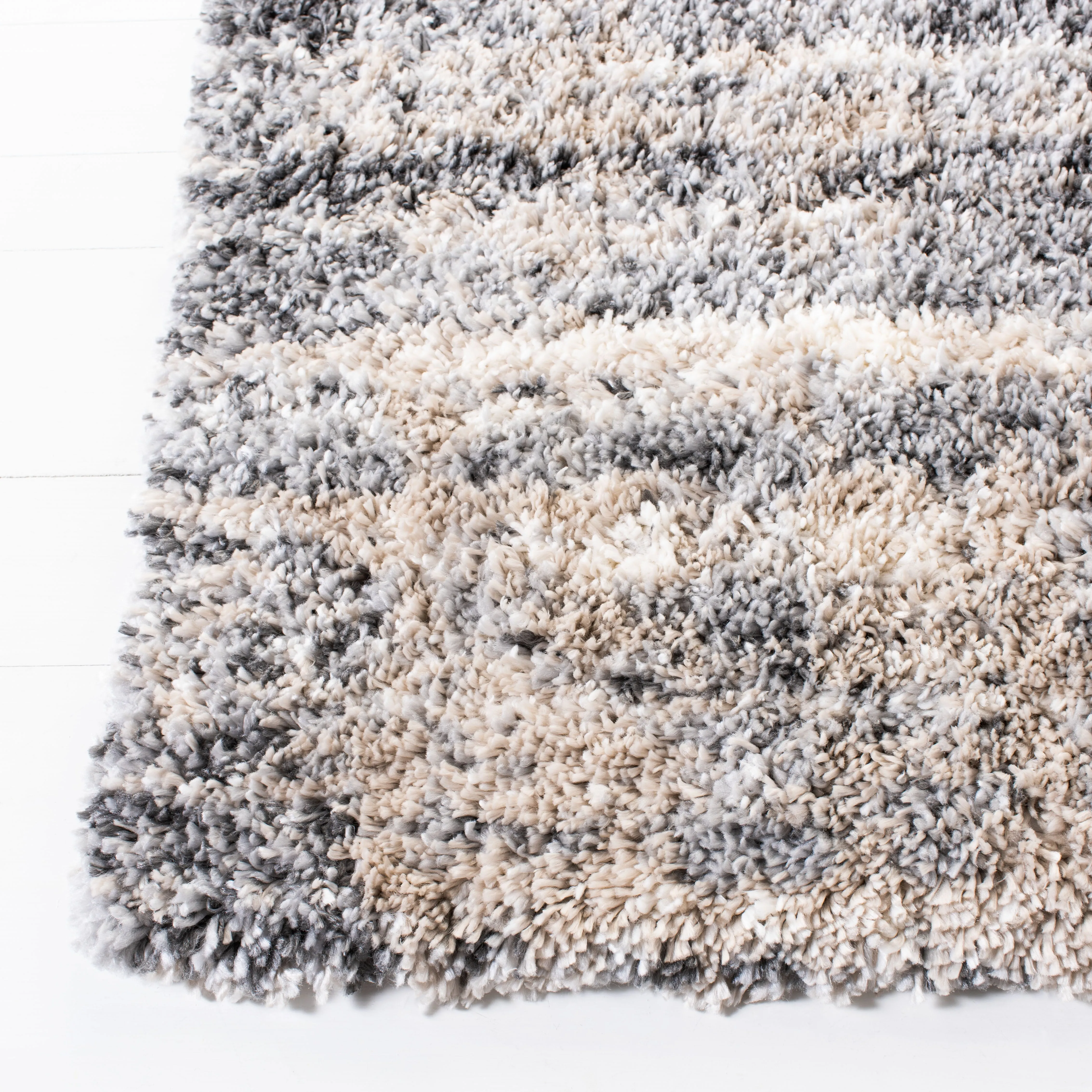 Fontana Shag  Area Rug, Grey / Ivory Modern Style Non-Shedding