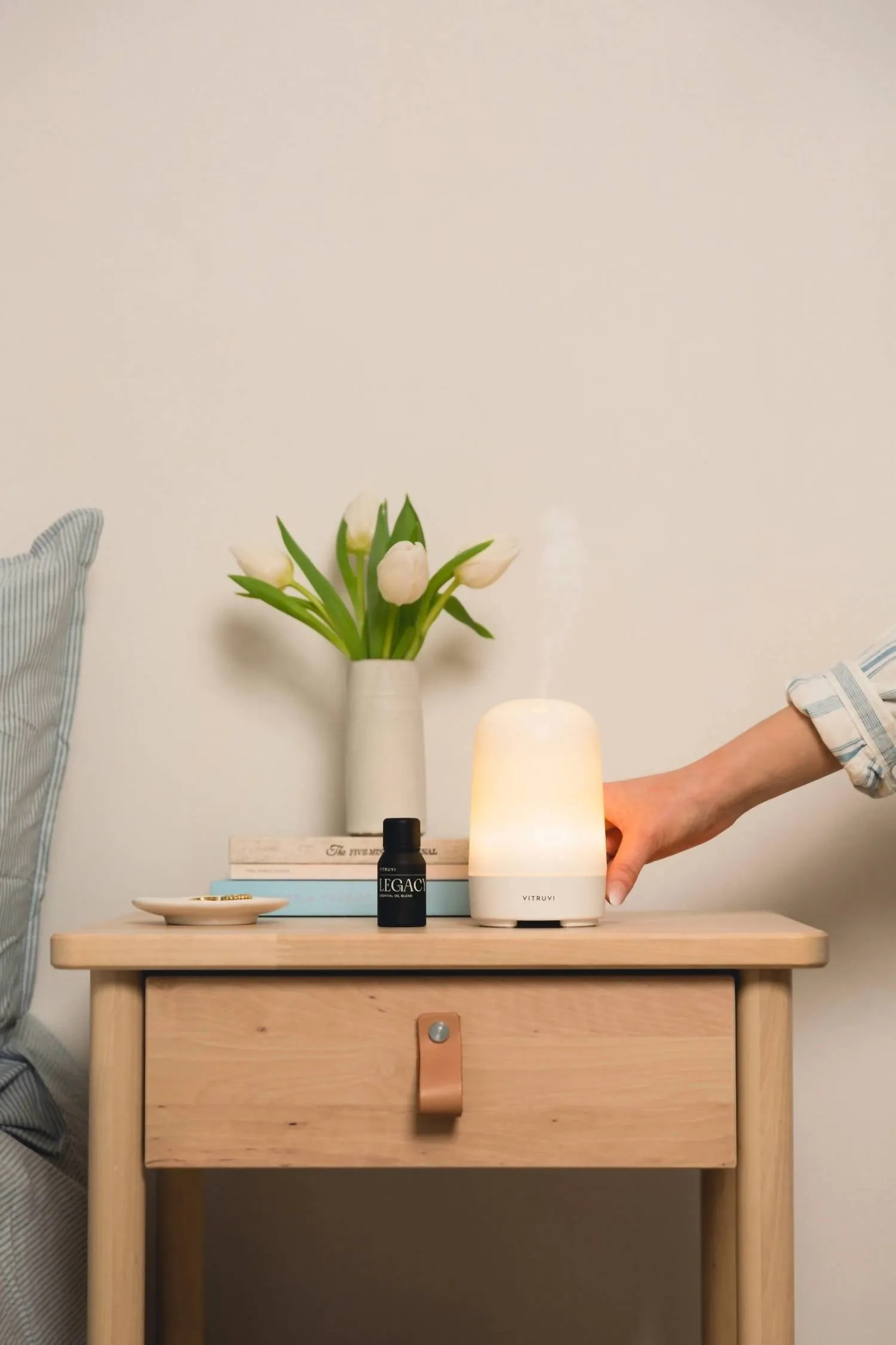 Glow Diffuser In White