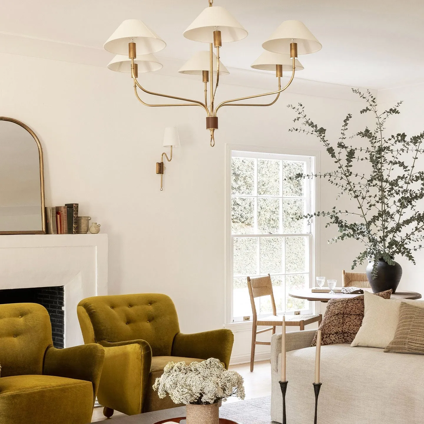 Griffin Staggered Tail Chandelier