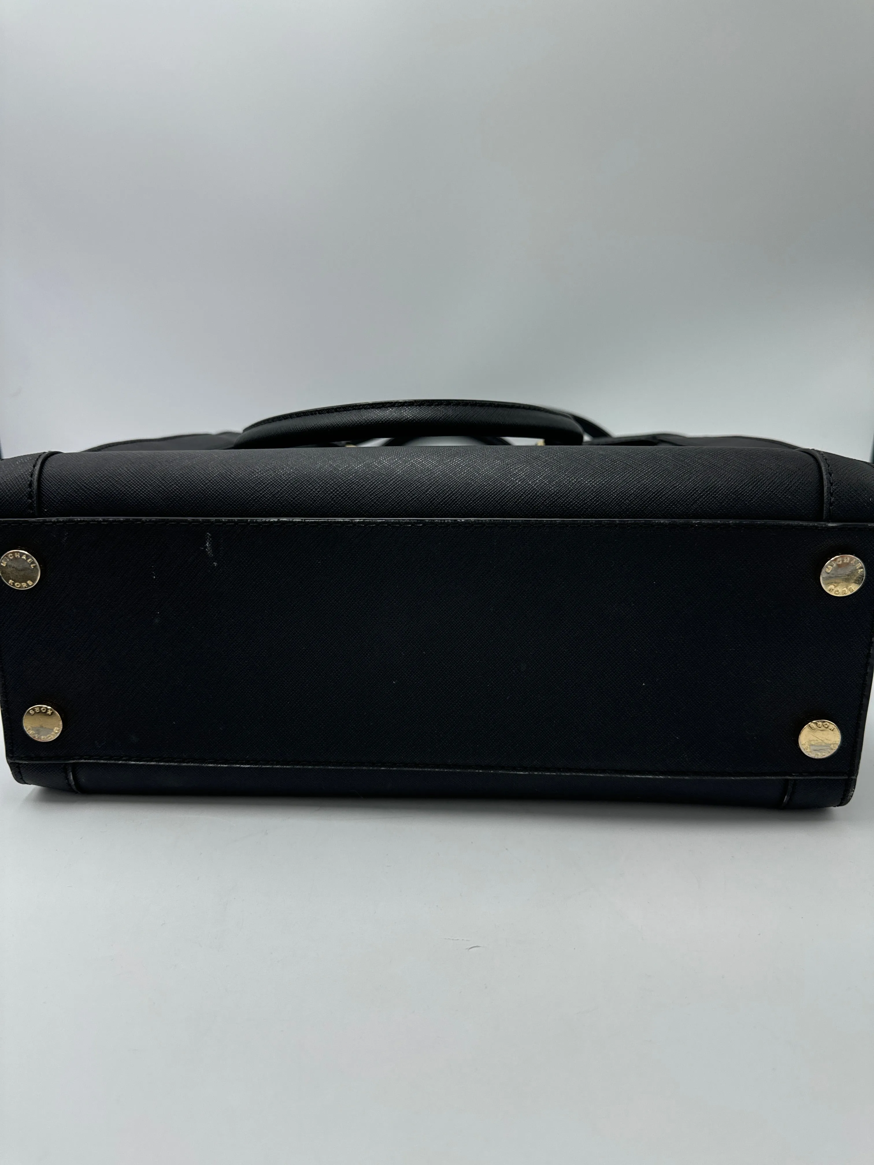 Handbag Designer By Michael Kors