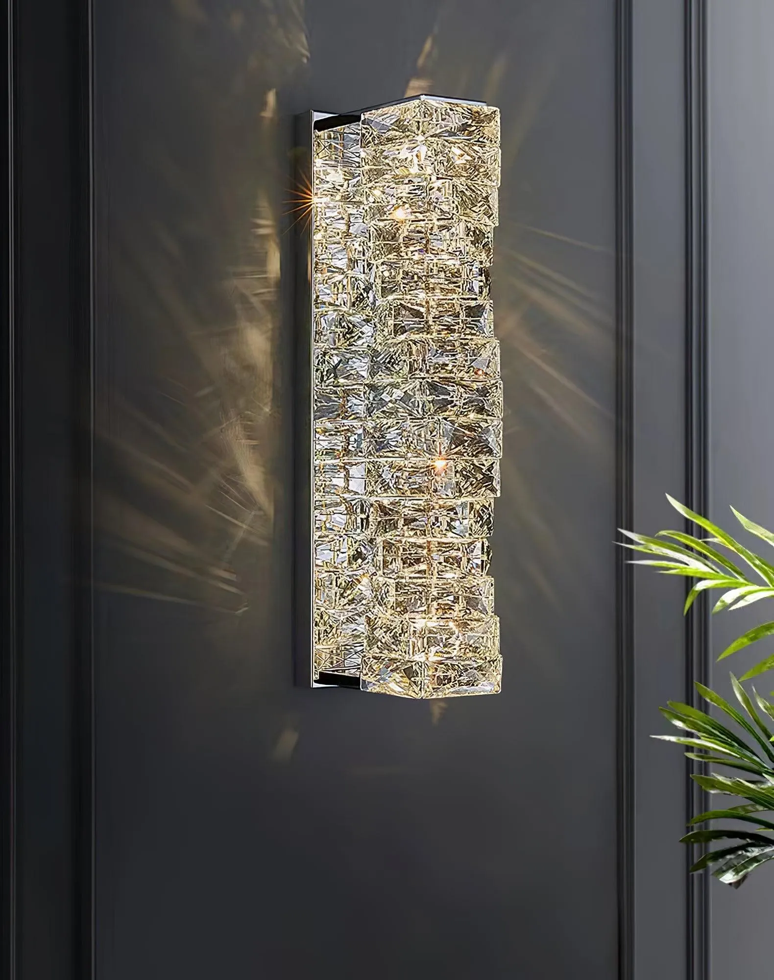 Laminated Crystal Wall Light