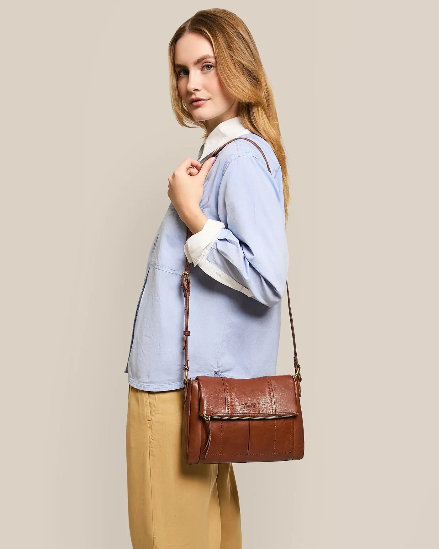 Lee Double Entry Crossbody