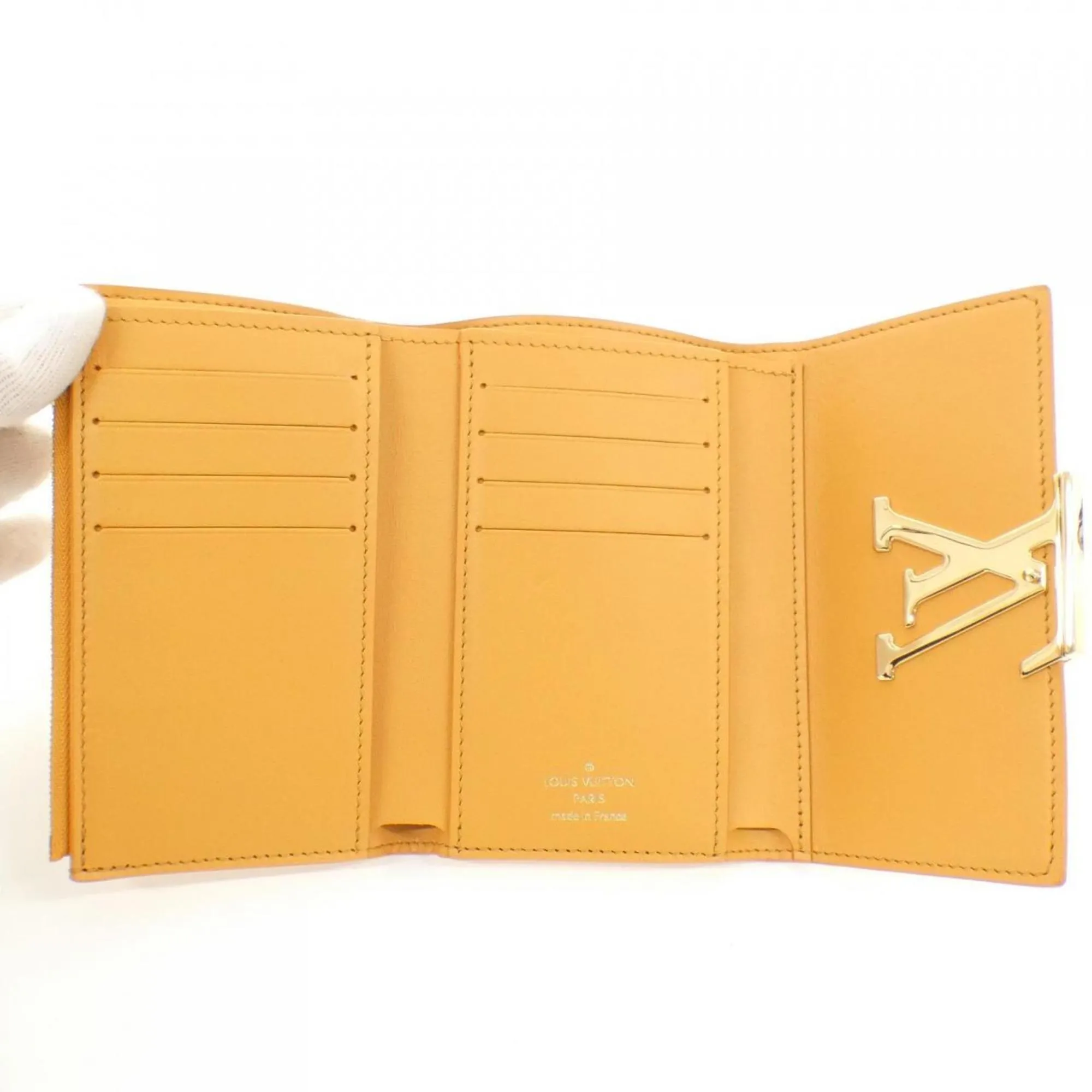 Louis Vuitton Leather Wallet (Tri-Fold) (Pre-Owned)