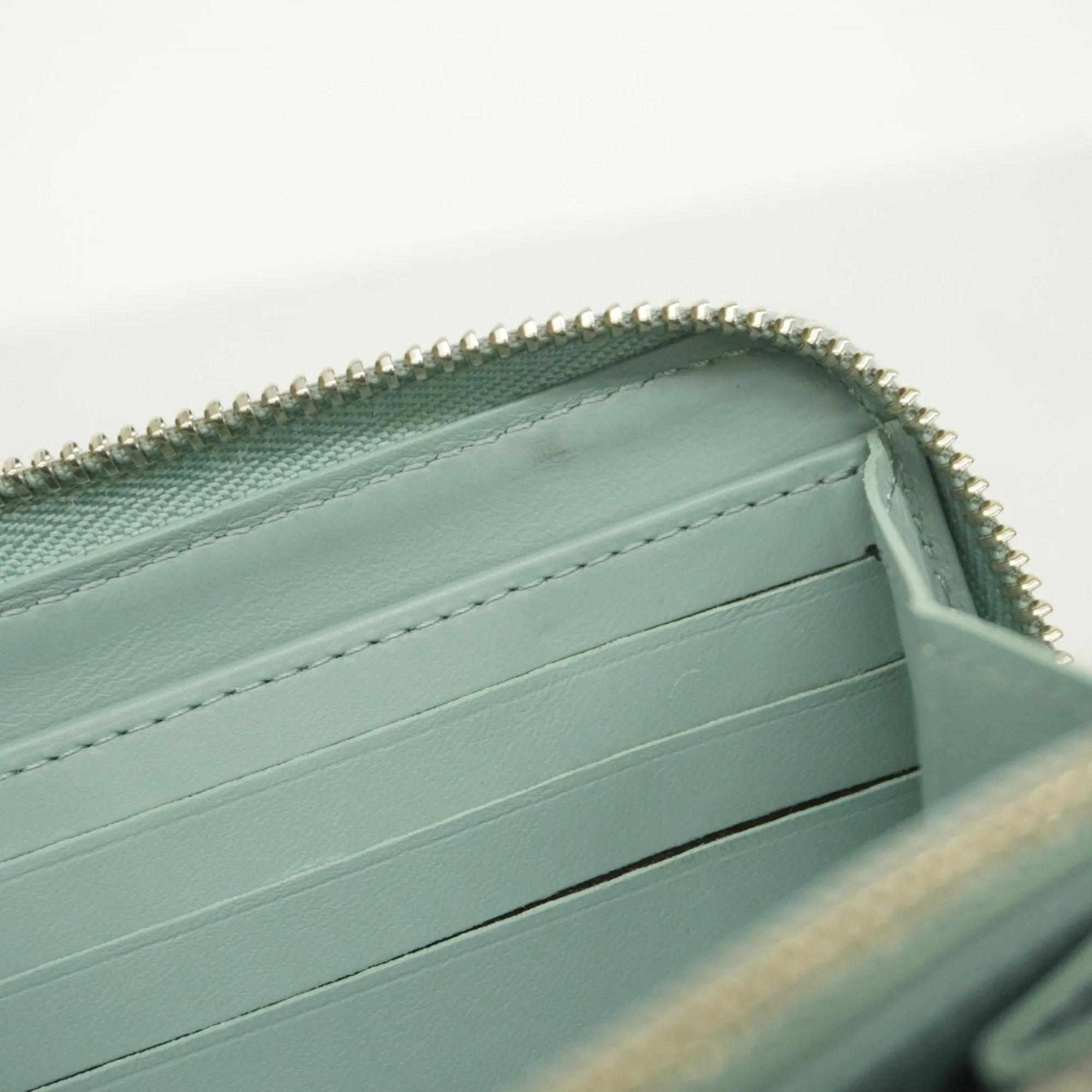 Louis Vuitton Long Wallet (Bi-Fold) (Pre-Owned)