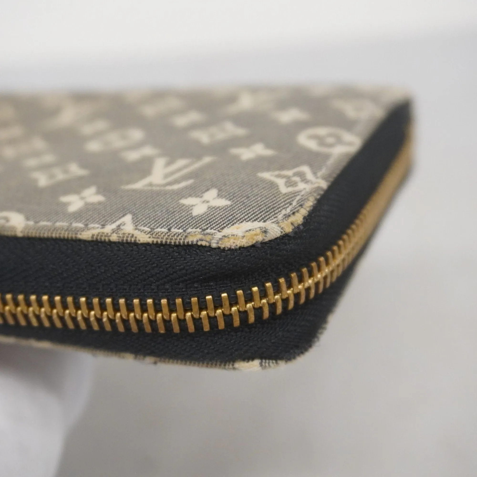 Louis Vuitton Long Wallet (Bi-Fold) (Pre-Owned)