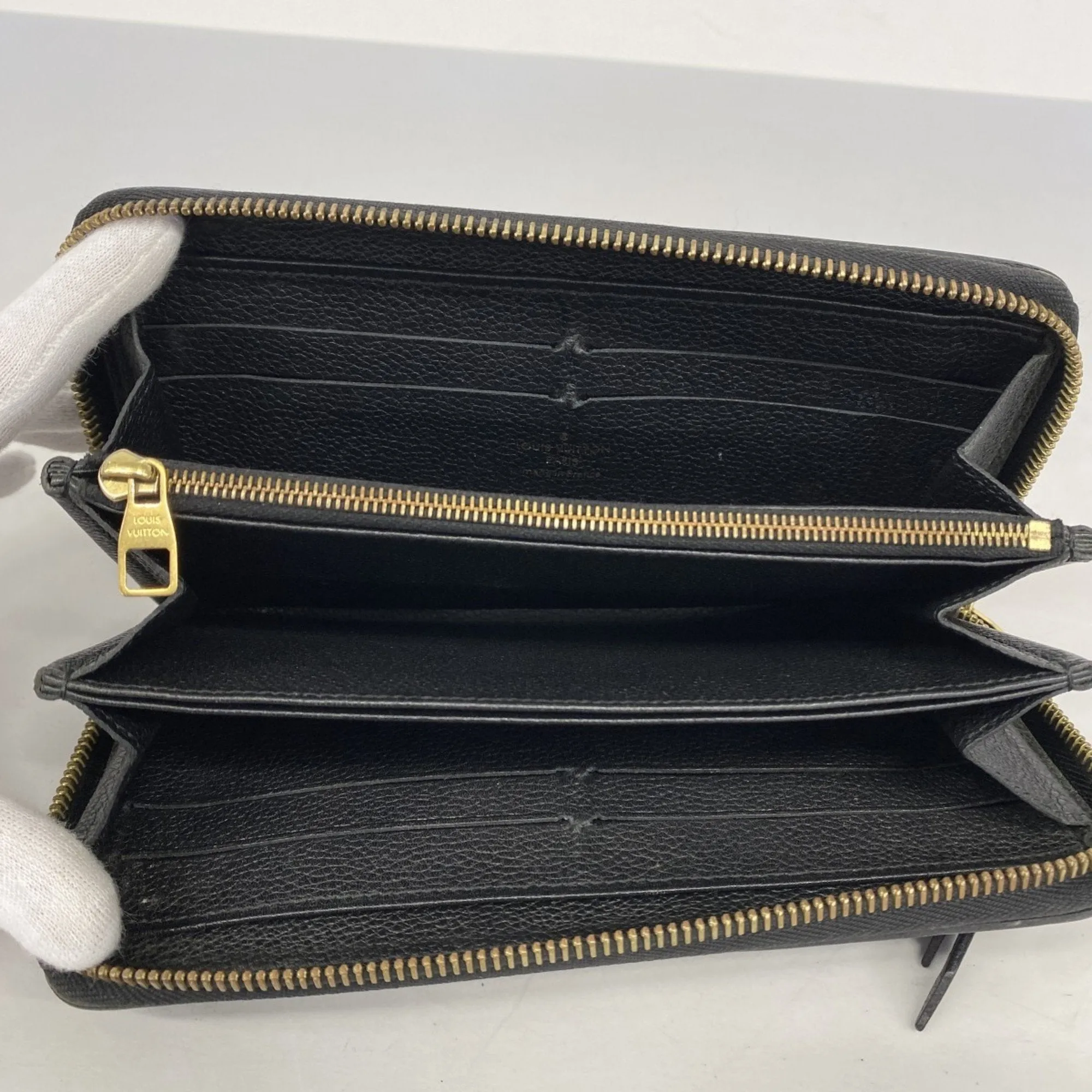 Louis Vuitton Long Wallet (Bi-Fold) (Pre-Owned)