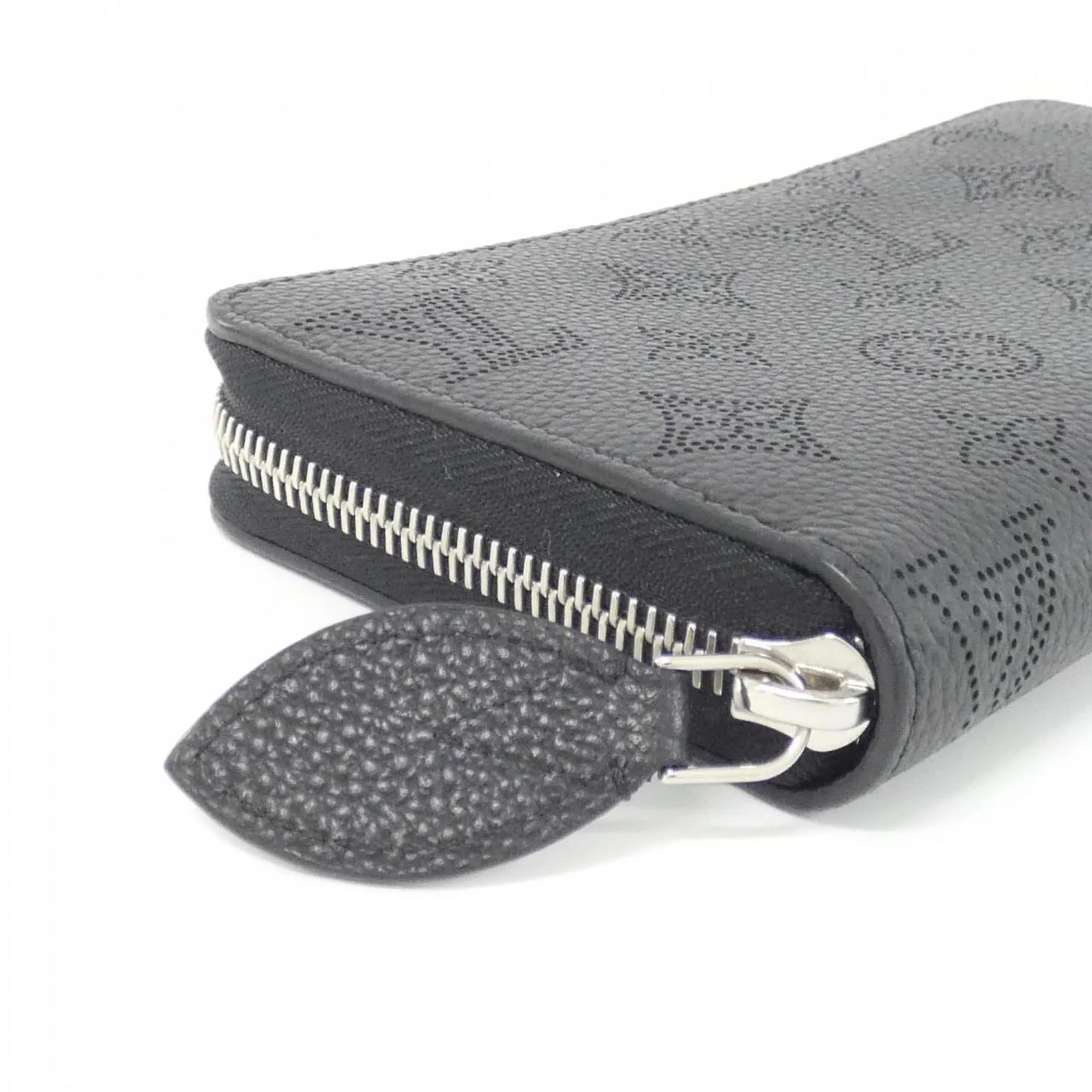 Louis Vuitton Mahina Leather Long Wallet (Bi-Fold) (Pre-Owned)