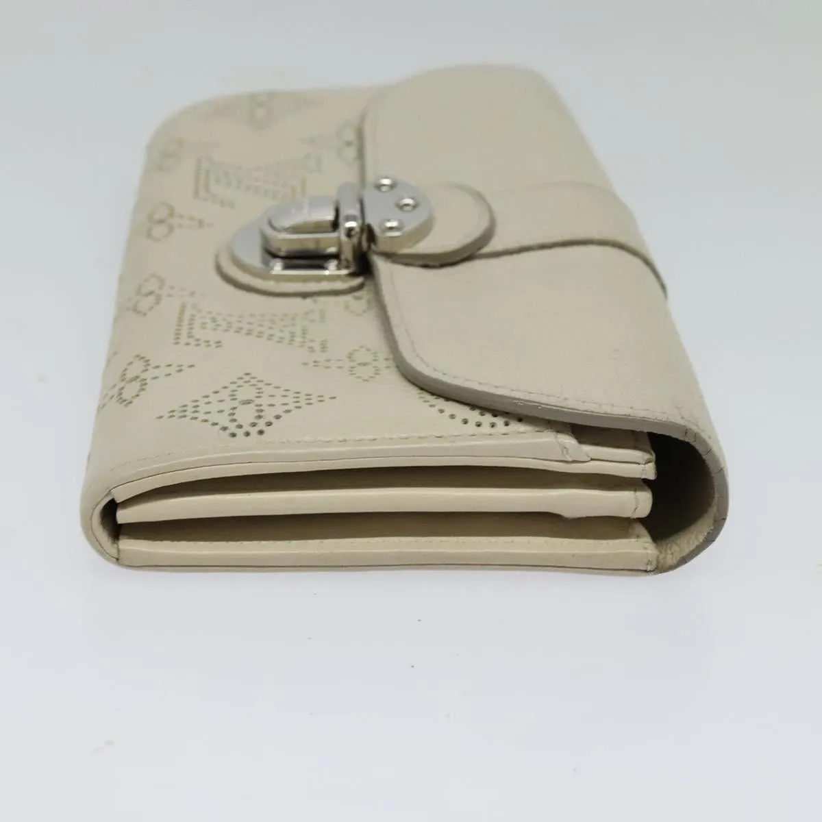 Louis Vuitton Mahina Leather Wallet (Pre-Owned)
