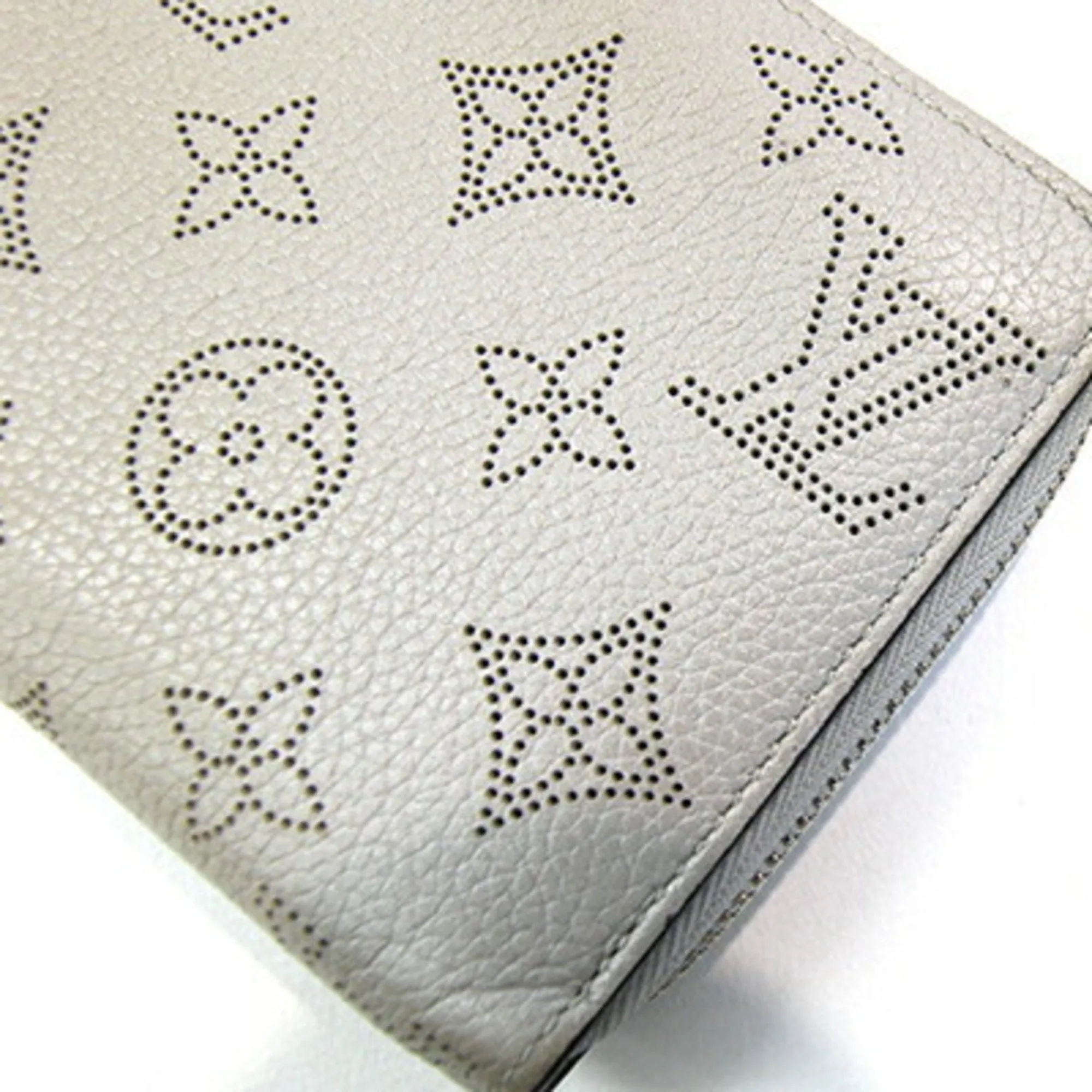 Louis Vuitton Metallic Mahina Leather Long Wallet (Bi-Fold) (Pre-Owned)