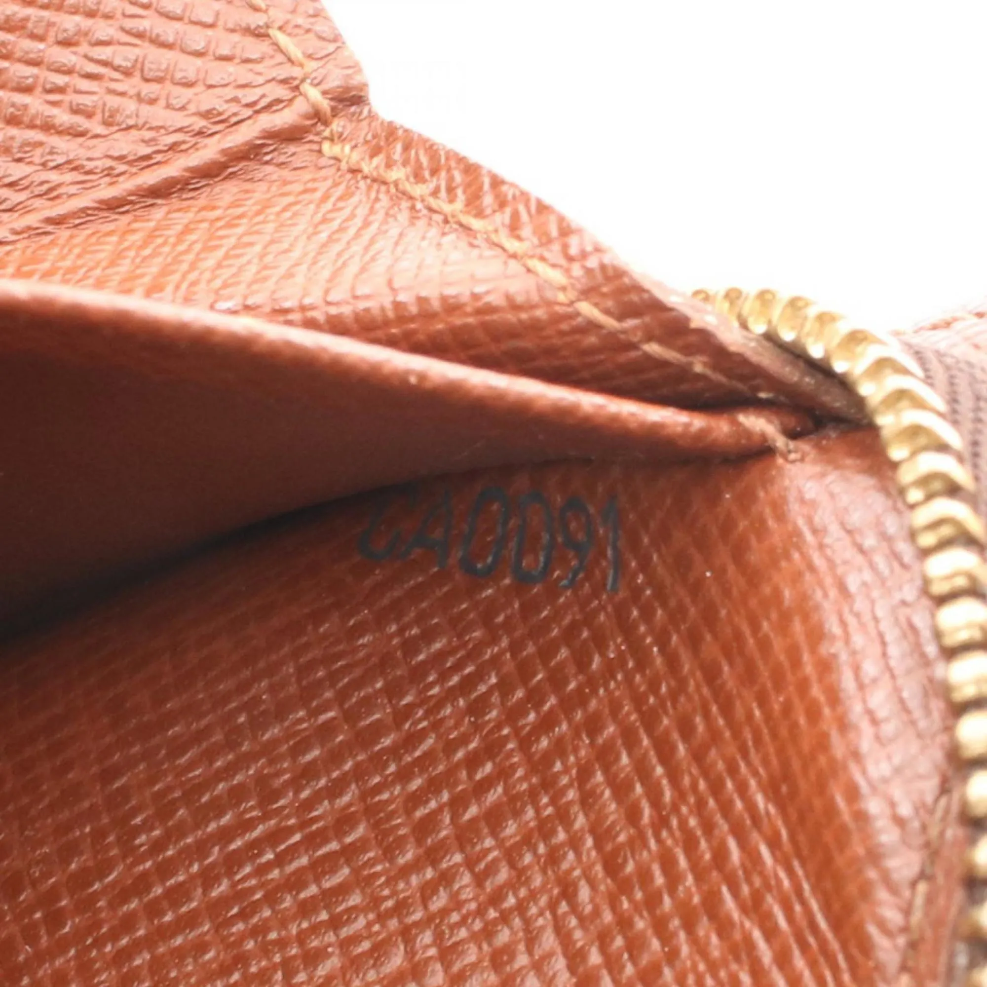 Louis Vuitton Monogram Monogram Long Wallet (Bi-Fold) (Pre-Owned)