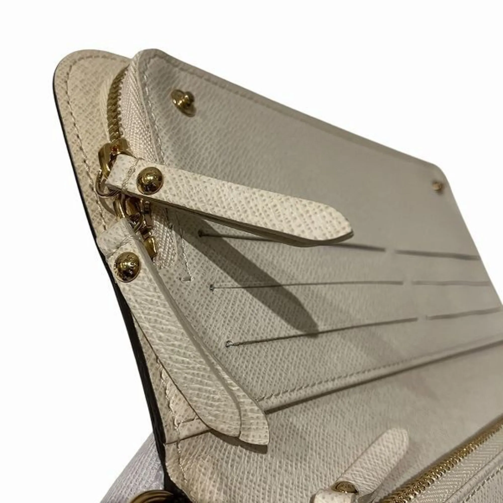 Louis Vuitton Monogram Monogram Long Wallet (Bi-Fold) (Pre-Owned)