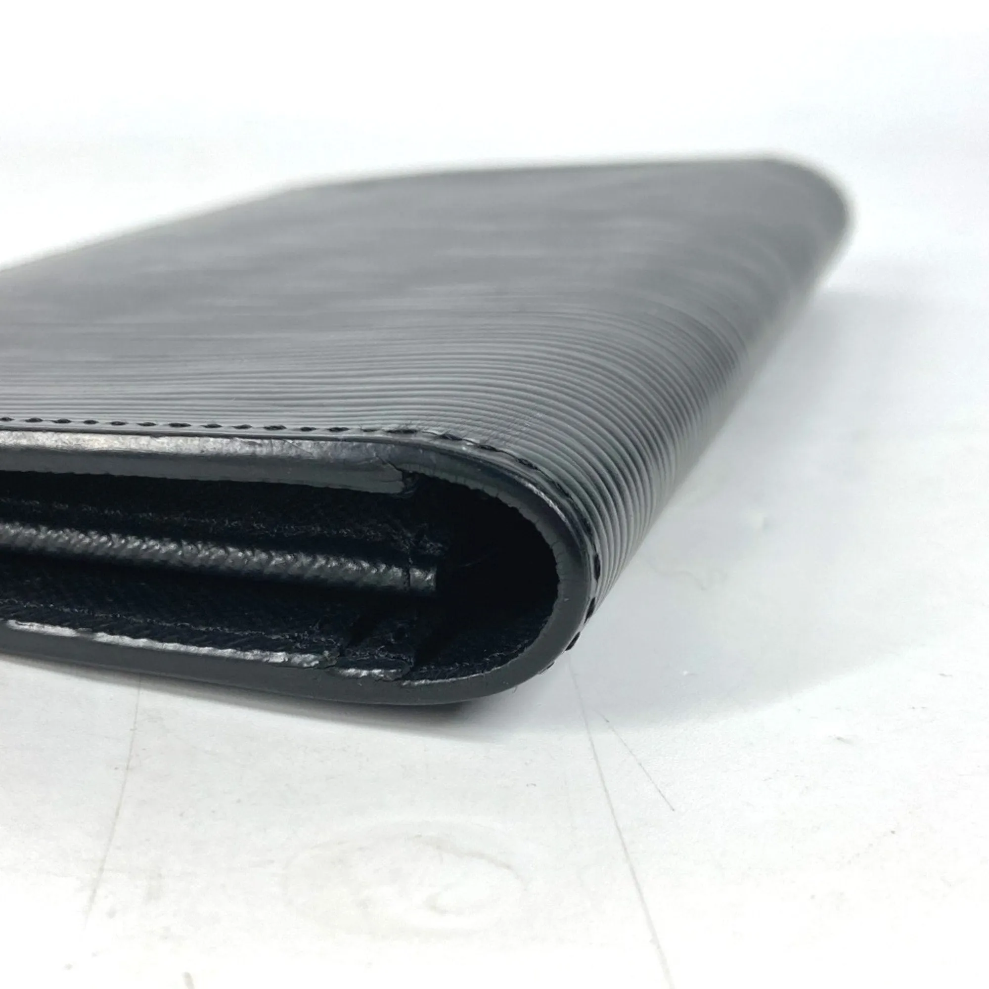 Louis Vuitton Noir Epi Leather Long Wallet (Bi-Fold) (Pre-Owned)