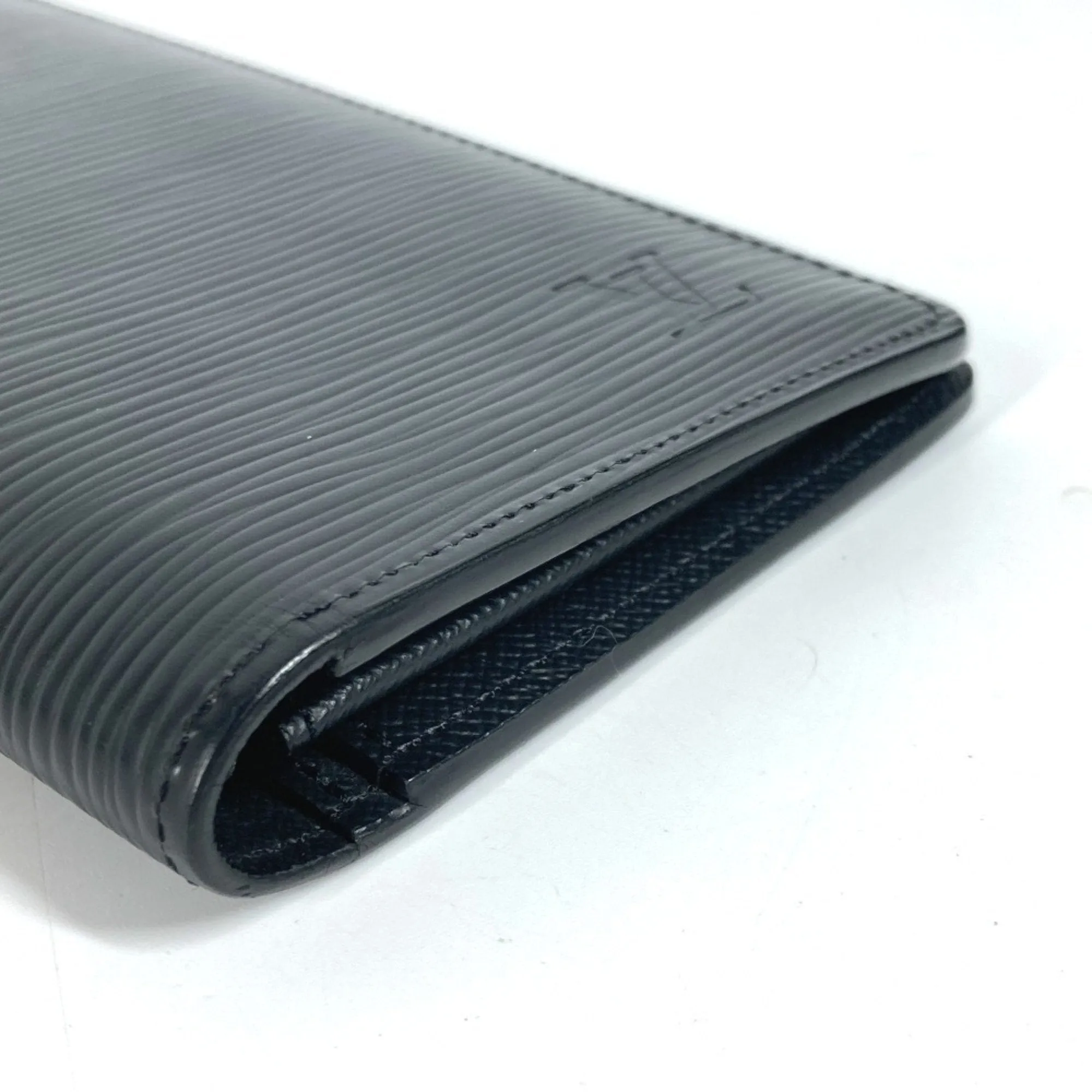 Louis Vuitton Noir Epi Leather Long Wallet (Bi-Fold) (Pre-Owned)