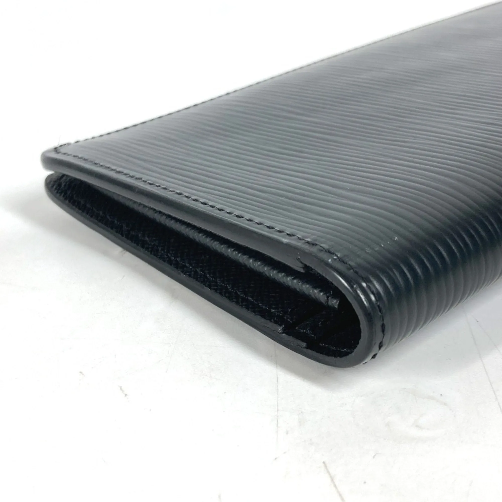 Louis Vuitton Noir Epi Leather Long Wallet (Bi-Fold) (Pre-Owned)