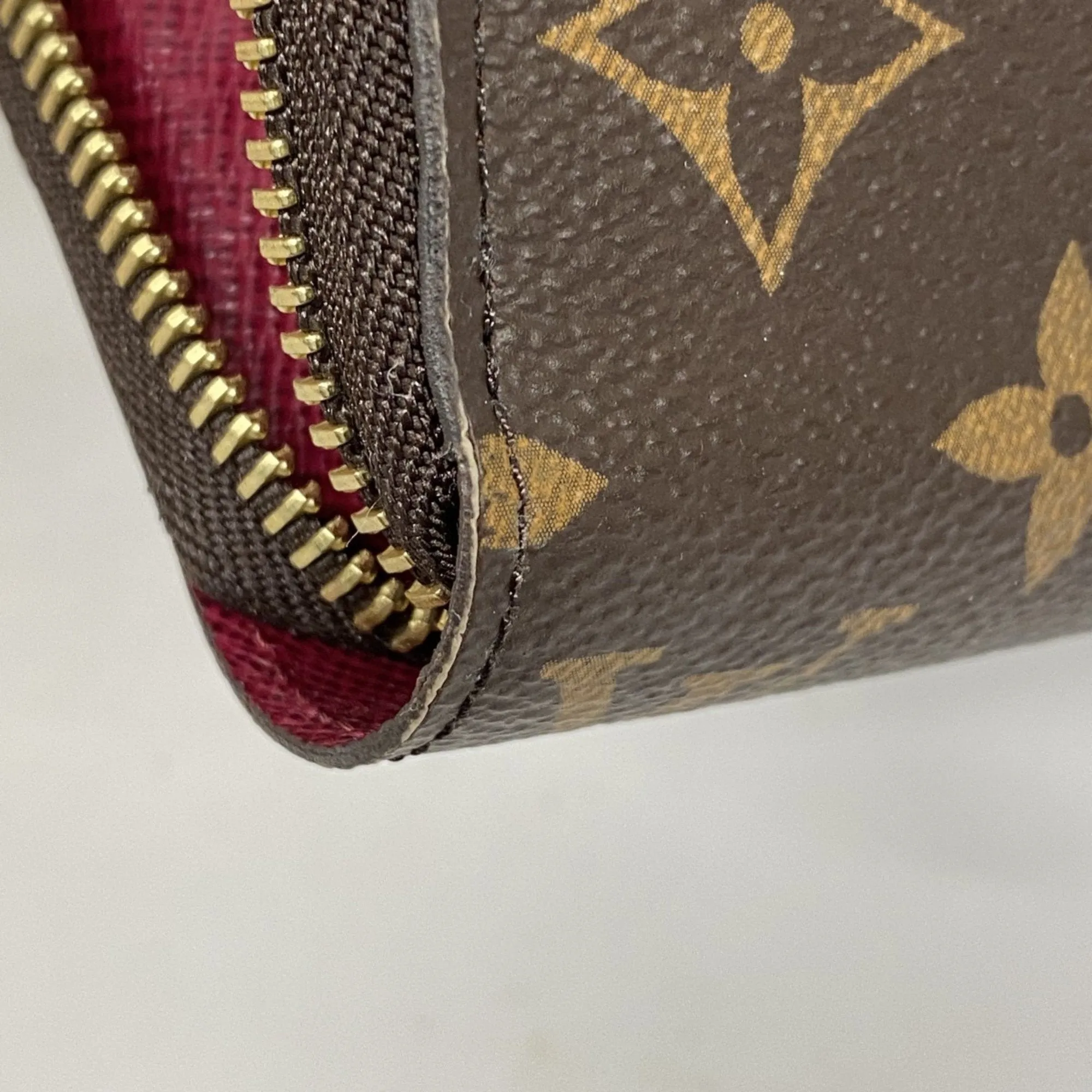 Louis Vuitton pink Long Wallet (Bi-Fold) (Pre-Owned)