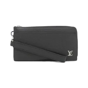 Louis Vuitton Taiga Leather Long Wallet (Bi-Fold) (Pre-Owned)