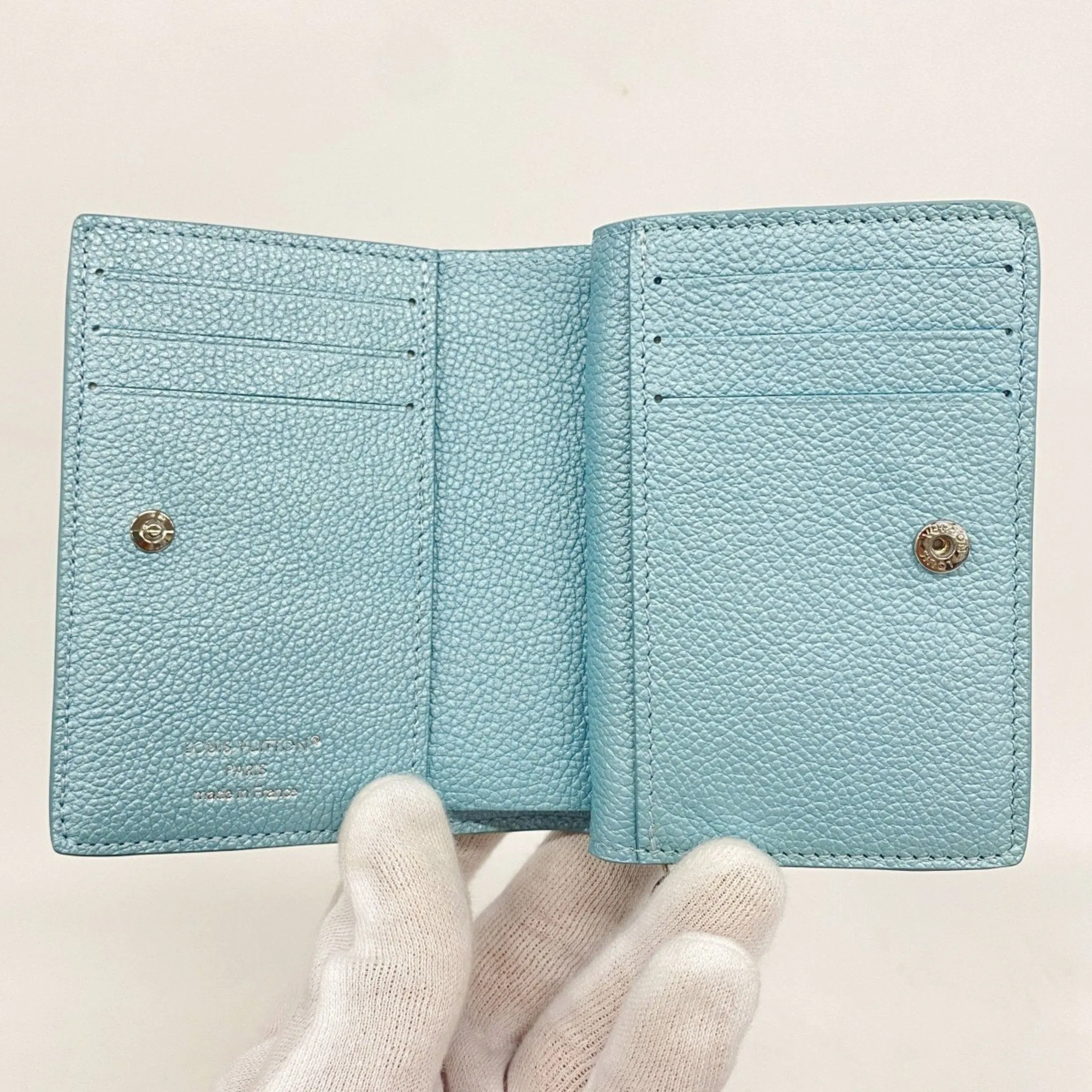 Louis Vuitton Wallet (Bi-Fold) (Pre-Owned)