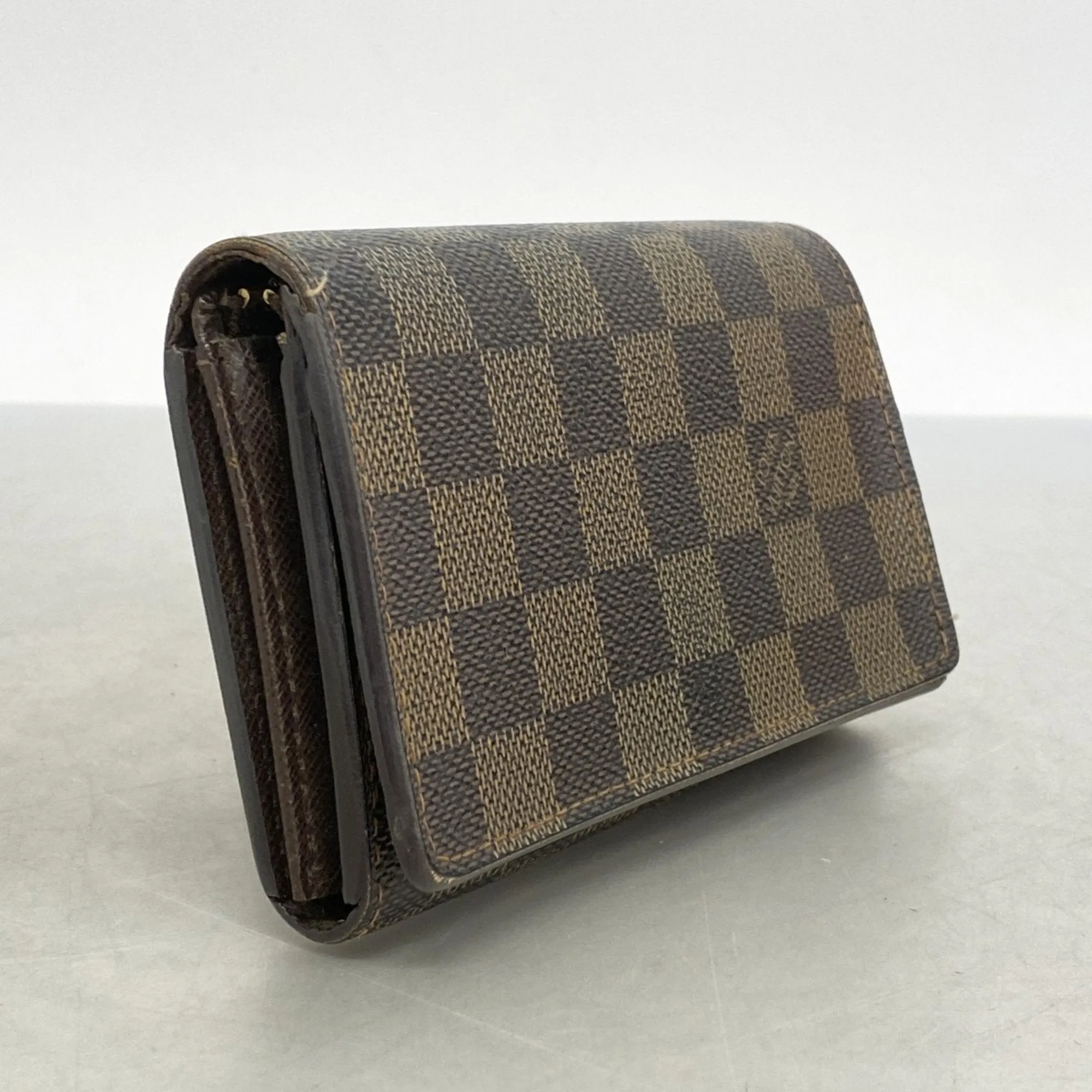 Louis Vuitton Wallet (Bi-Fold) (Pre-Owned)