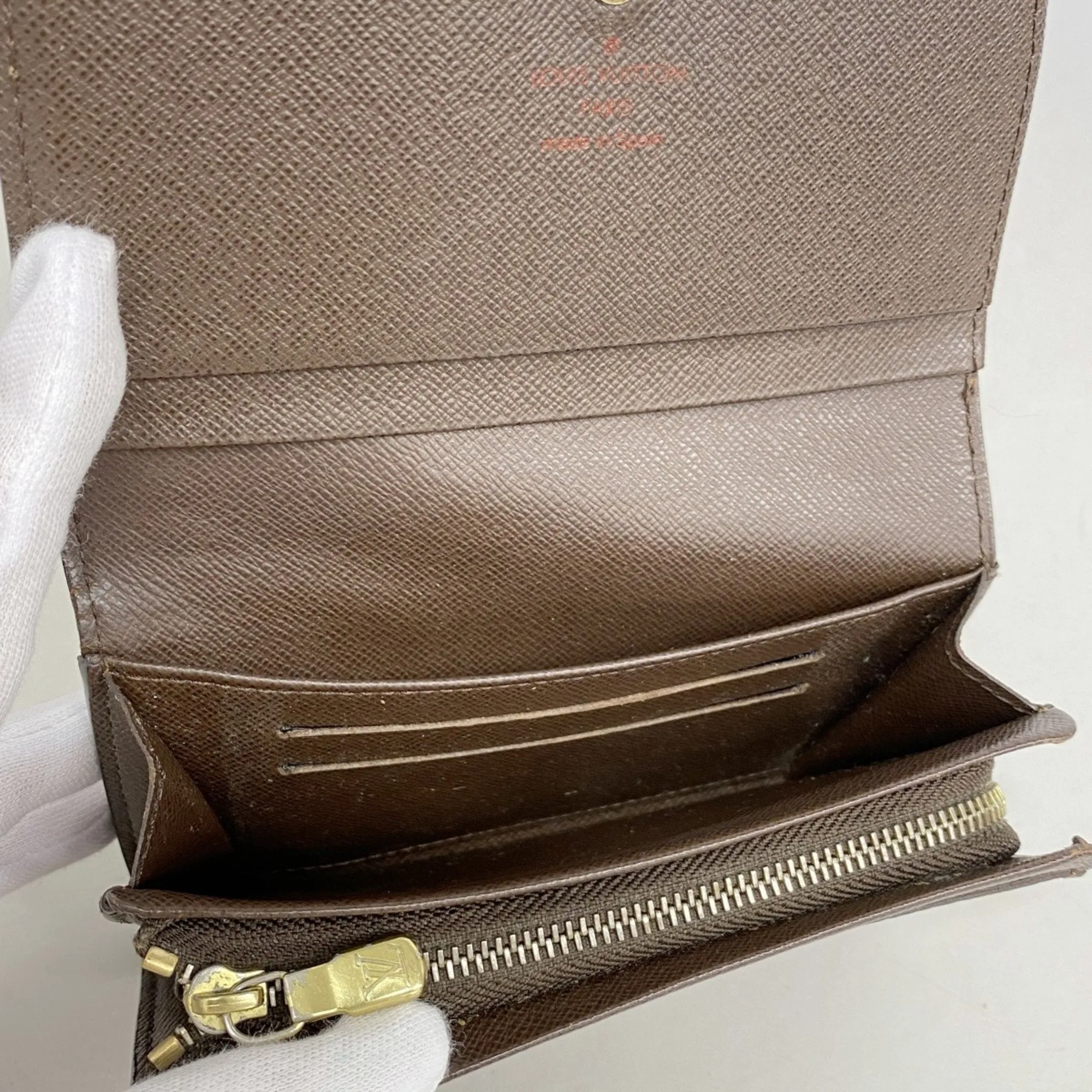 Louis Vuitton Wallet (Bi-Fold) (Pre-Owned)