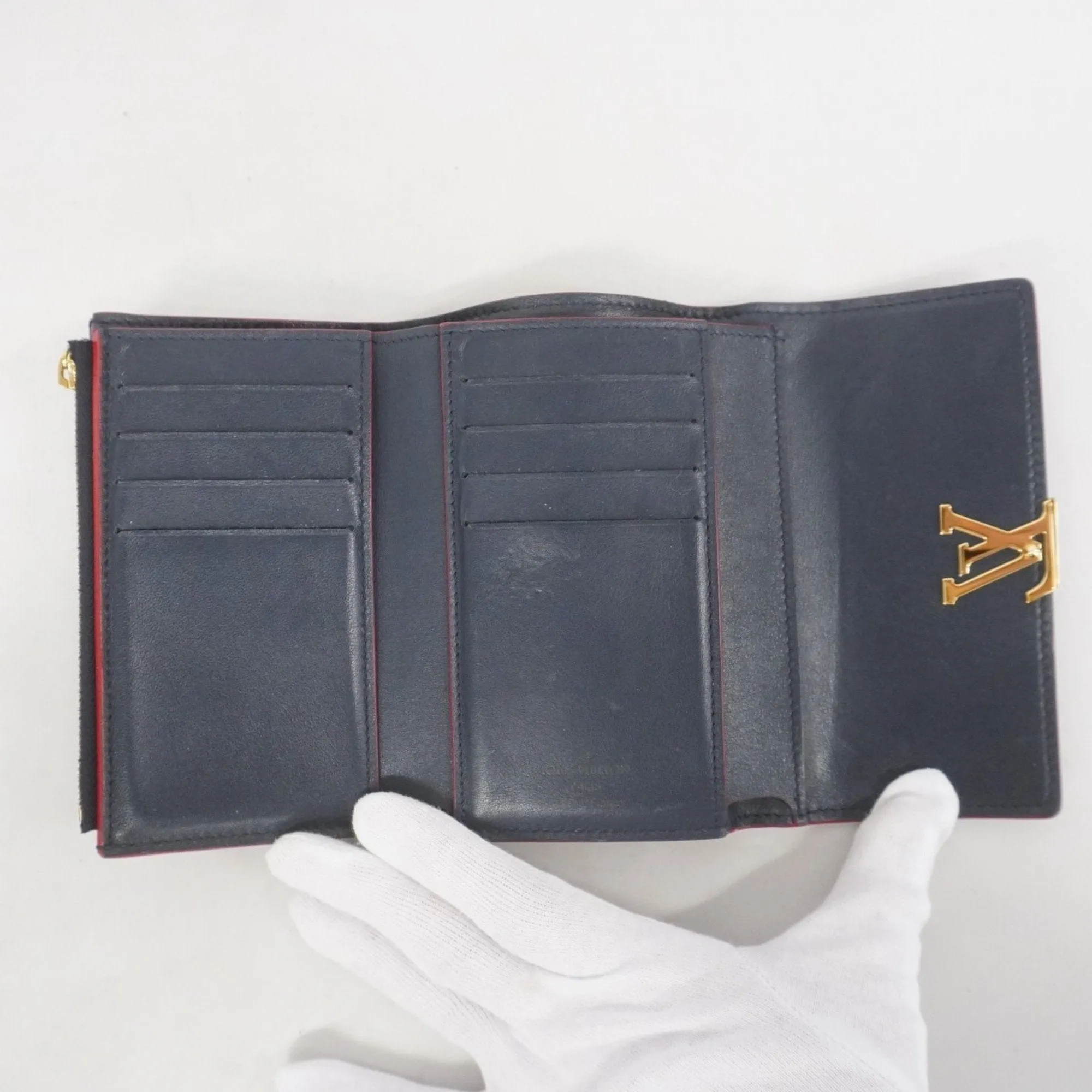 Louis Vuitton Wallet (Tri-Fold) (Pre-Owned)