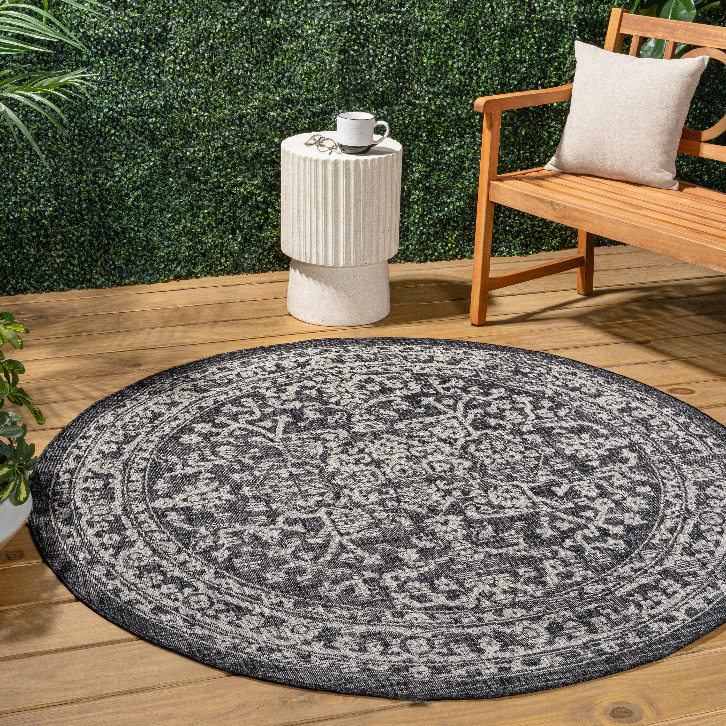 Malta Bohemian Medallion Textured Weave Indoor/Outdoor Round Area Rug