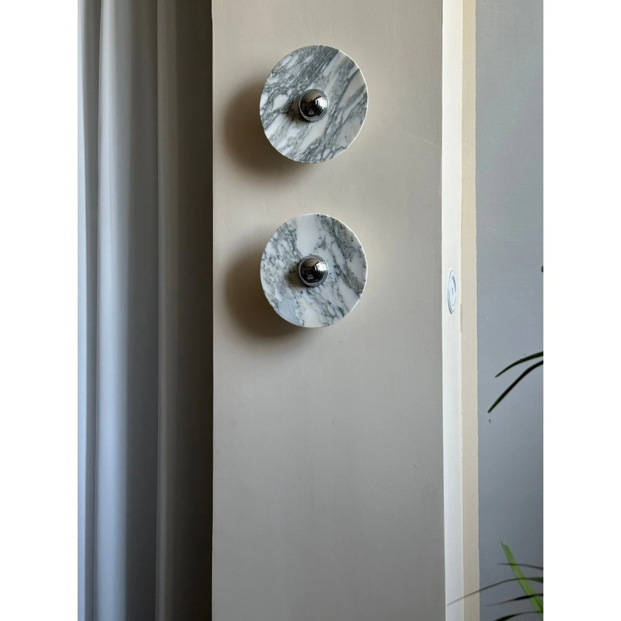 Messier Marble Wall Lamp